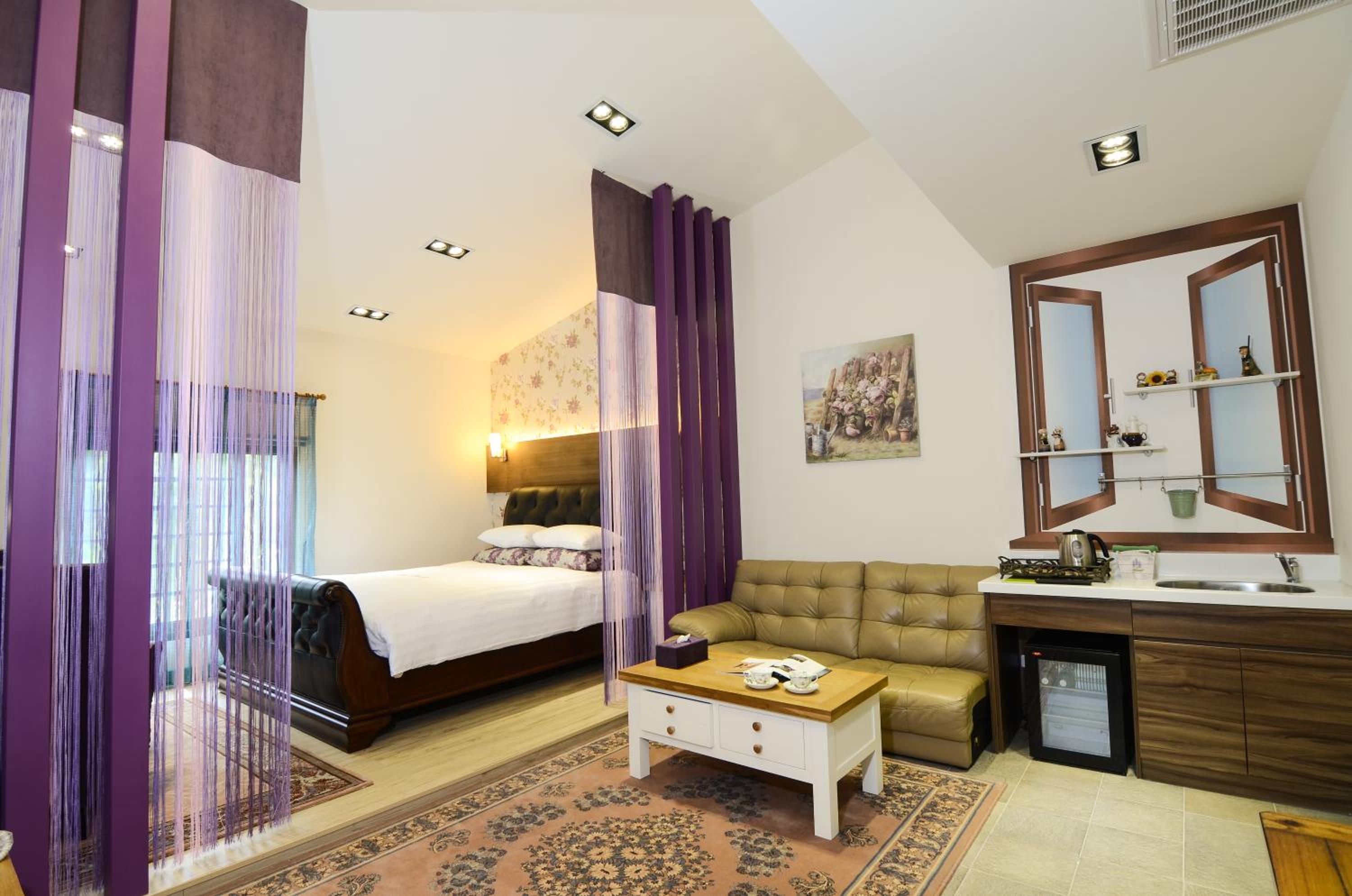 Deluxe Double Room with Bath photo 2
