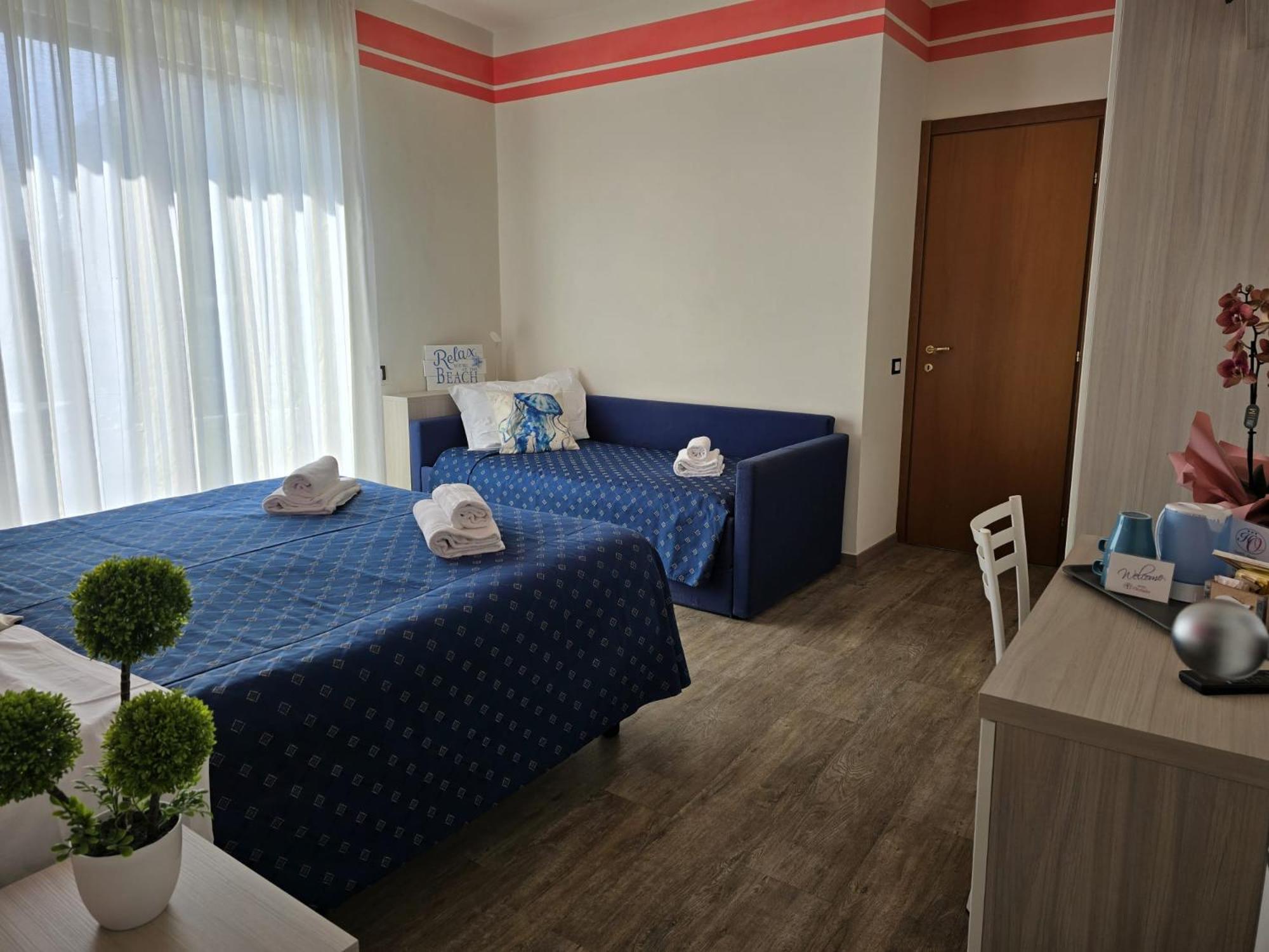 Triple Room - Photo 5