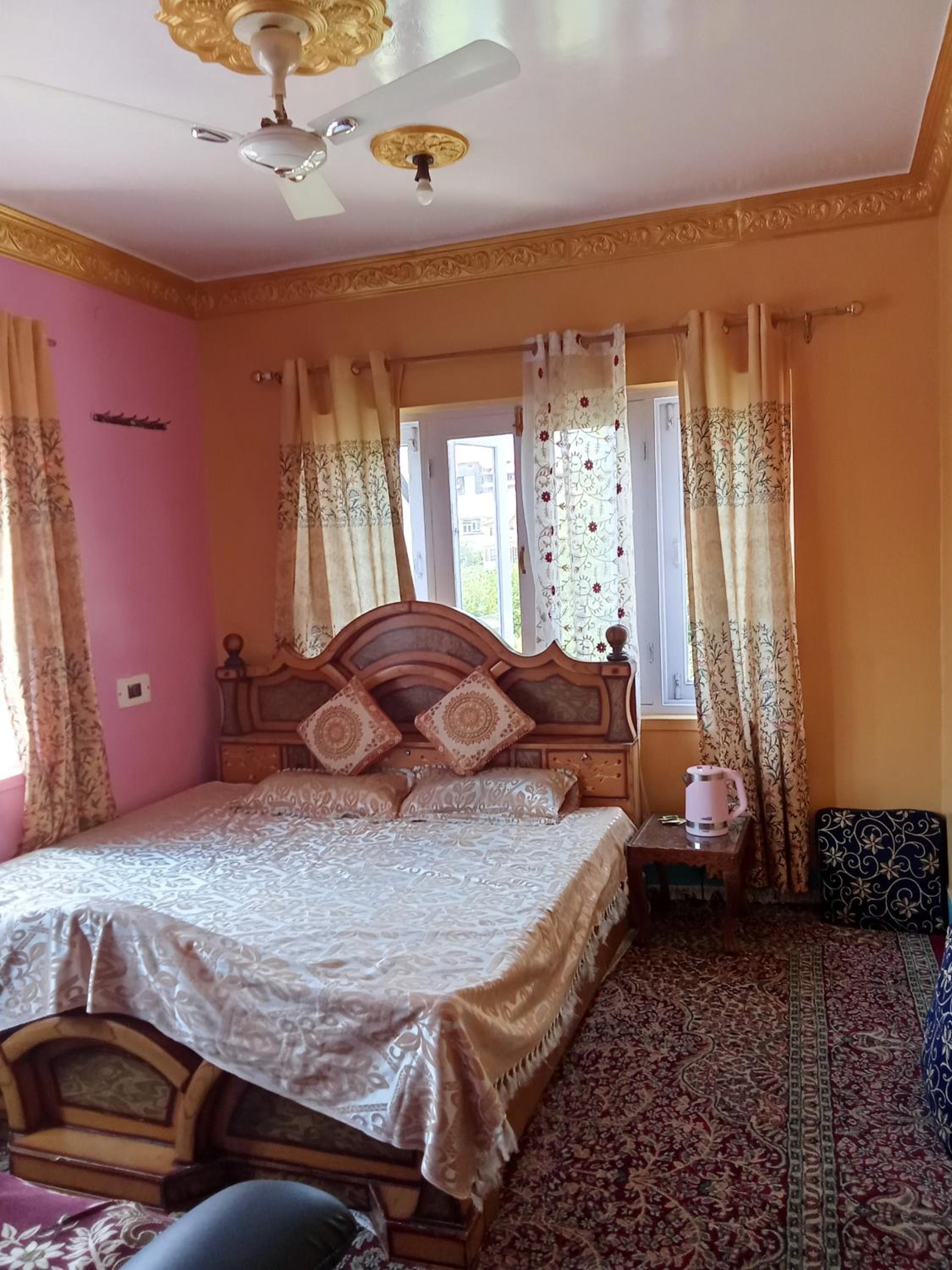 One-Bedroom House photo 1