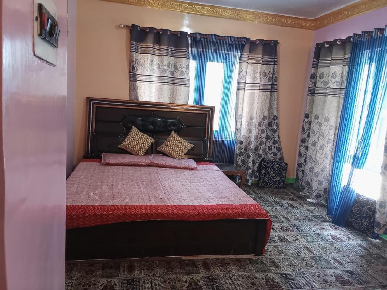 One-Bedroom House photo 3