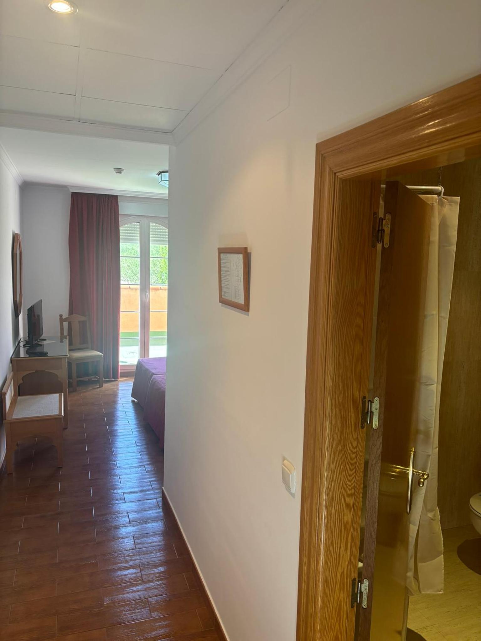 Triple Room with Private Bathroom - Photo 1