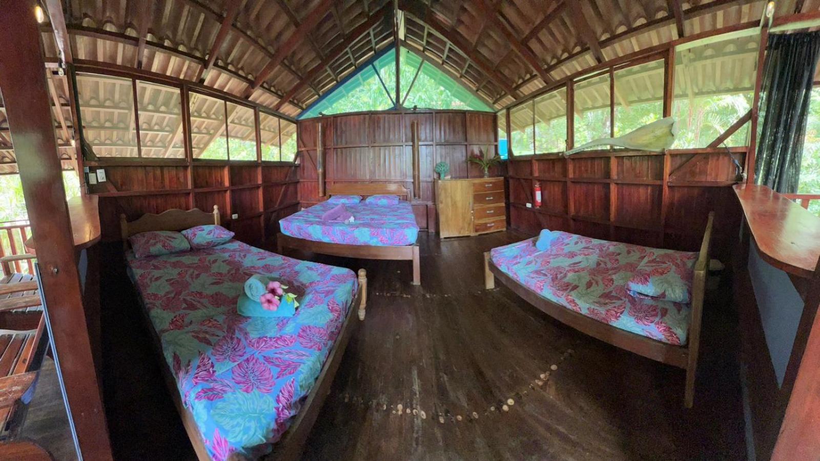 Quadruple Room with Sea View