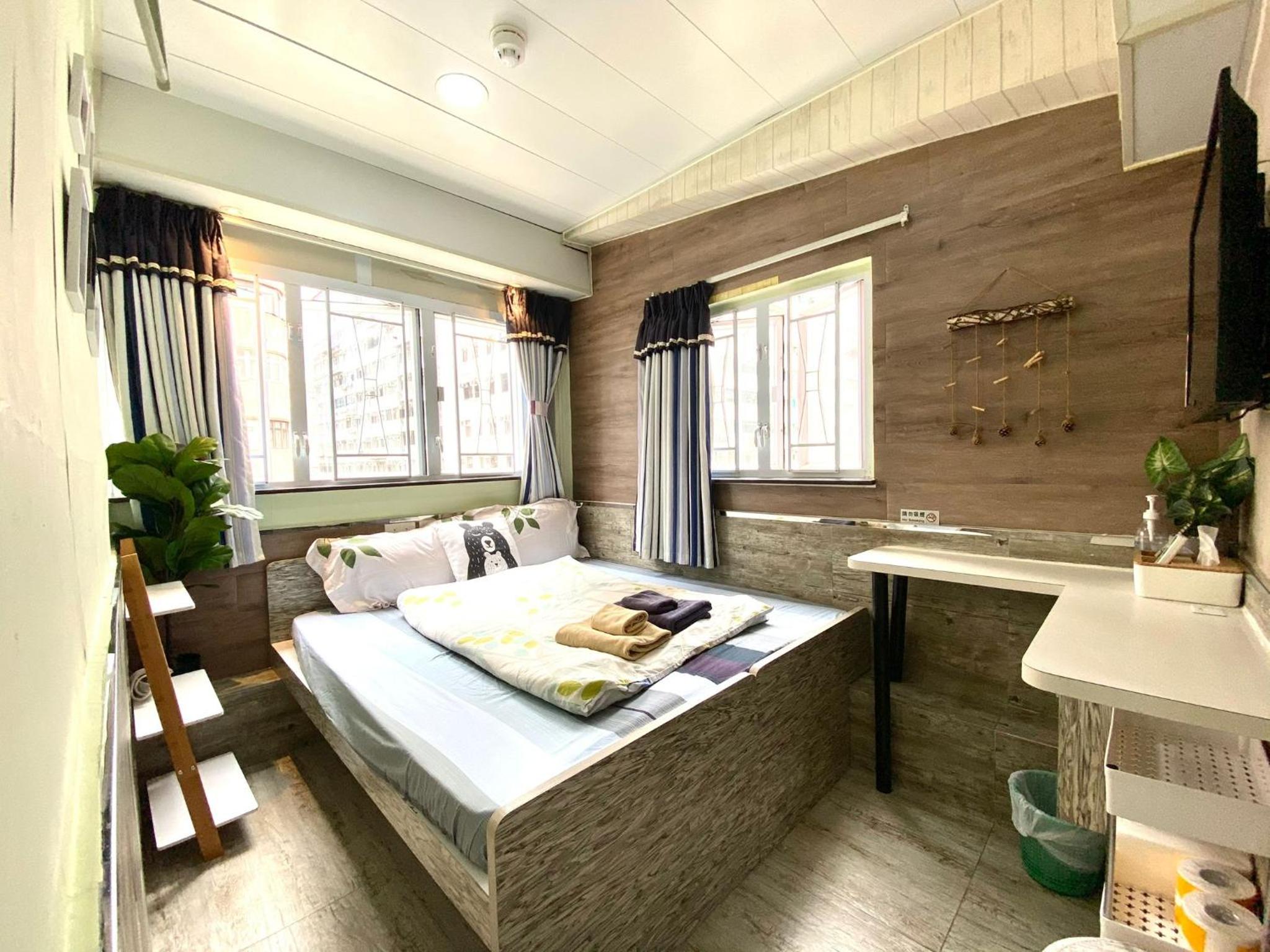 Deluxe Double or Twin Room with City View
