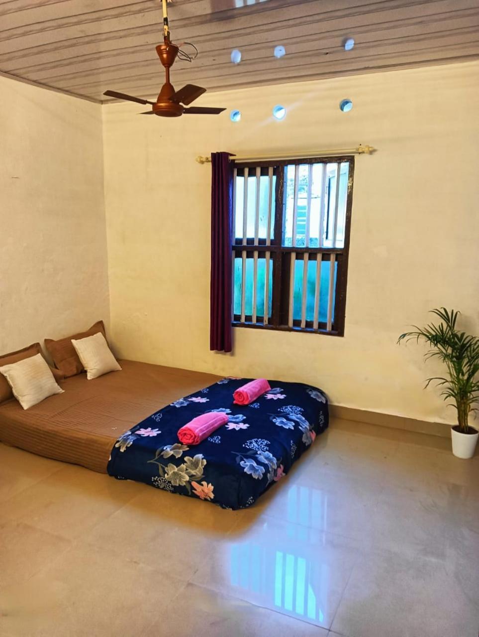 Double Room With Private Bathroom photo 1