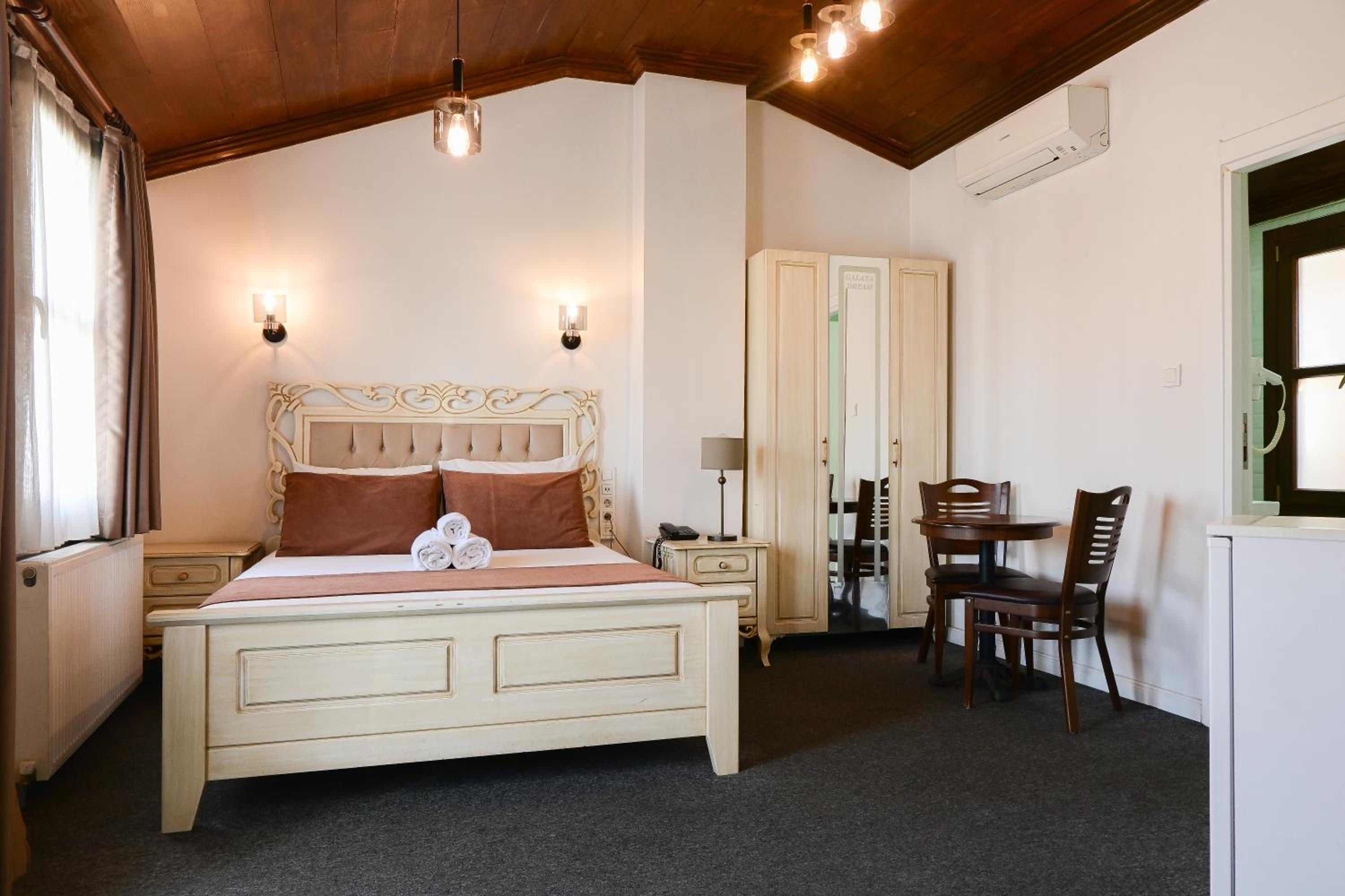 Quadruple Room with Terrace photo 2