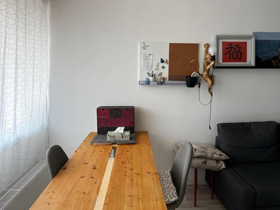 One-Bedroom Apartment photo 3