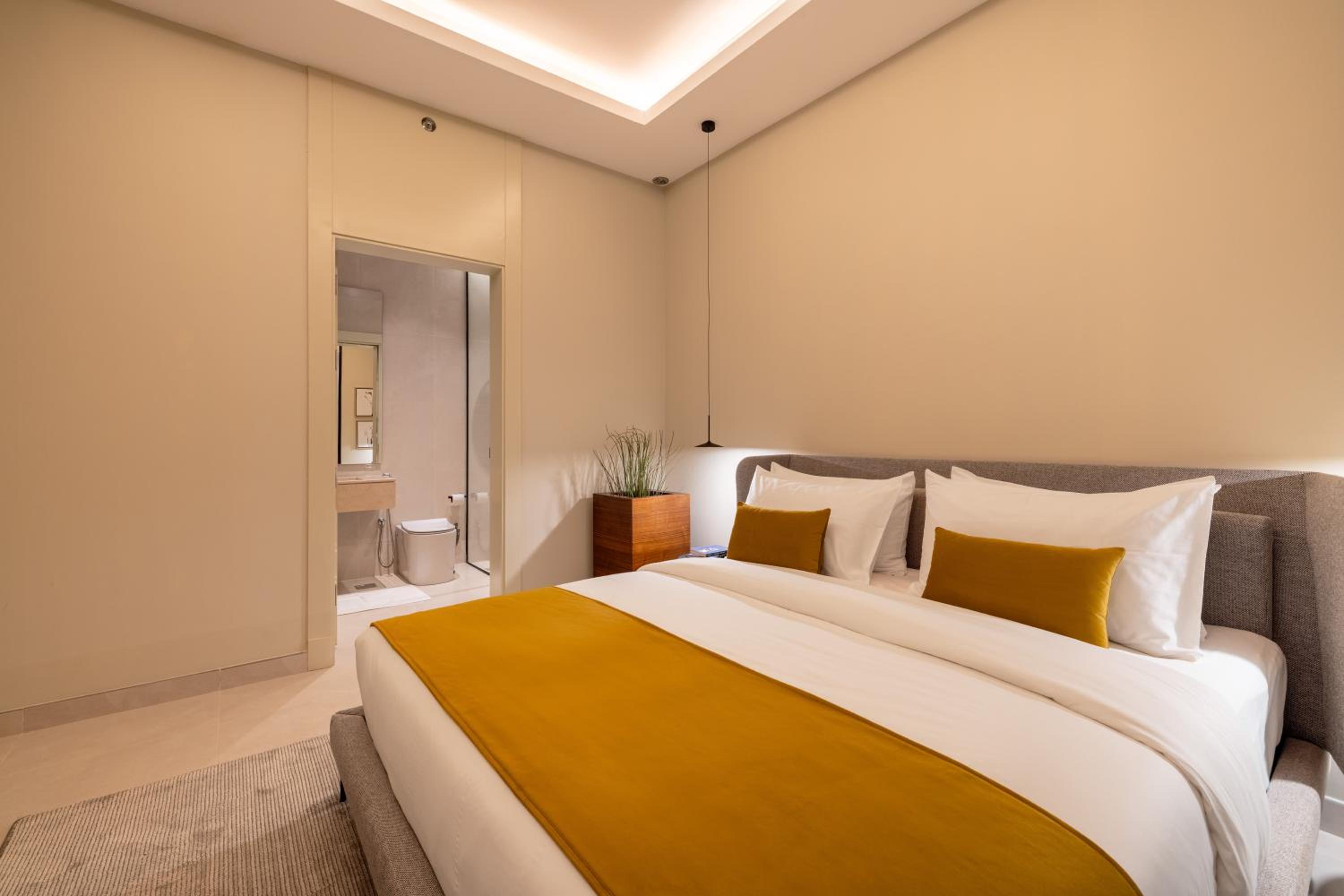 One-Bedroom Apartment with Balcony