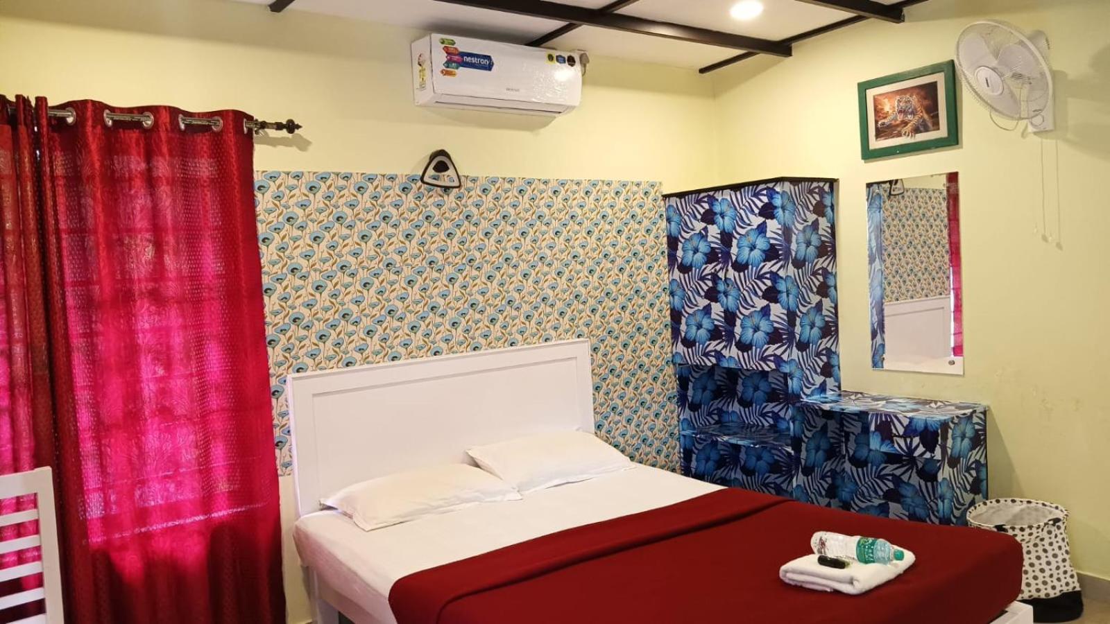 Deluxe King Room photo 2