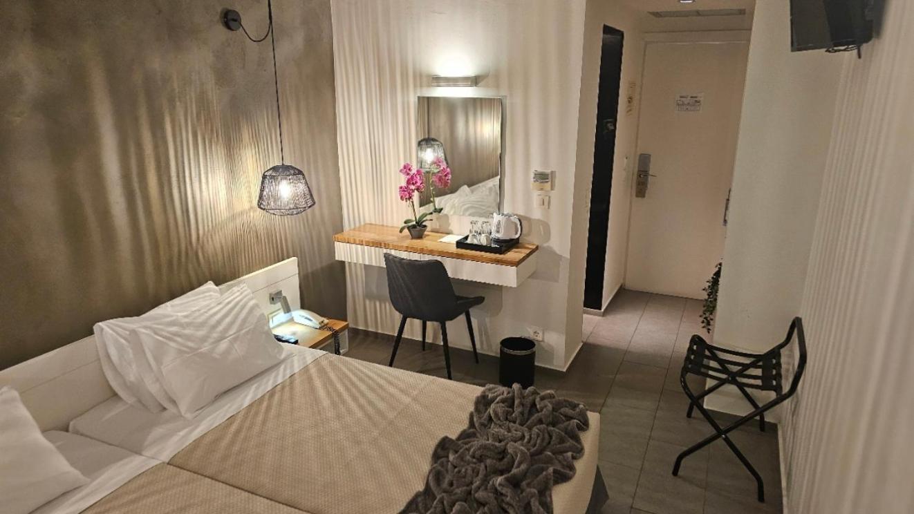 Superior Double or Twin Room - Photo 2