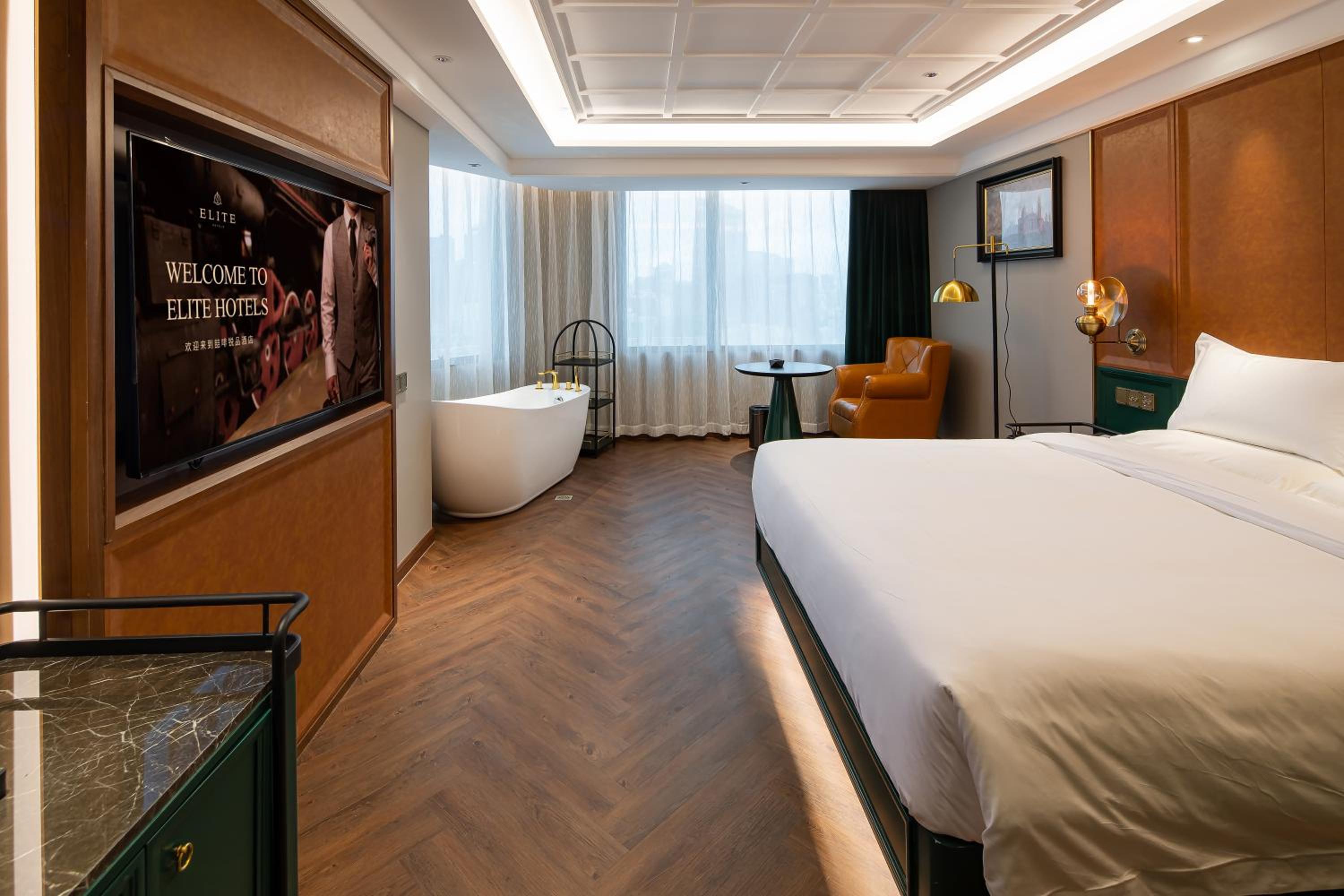 Ruipin Queen Room 