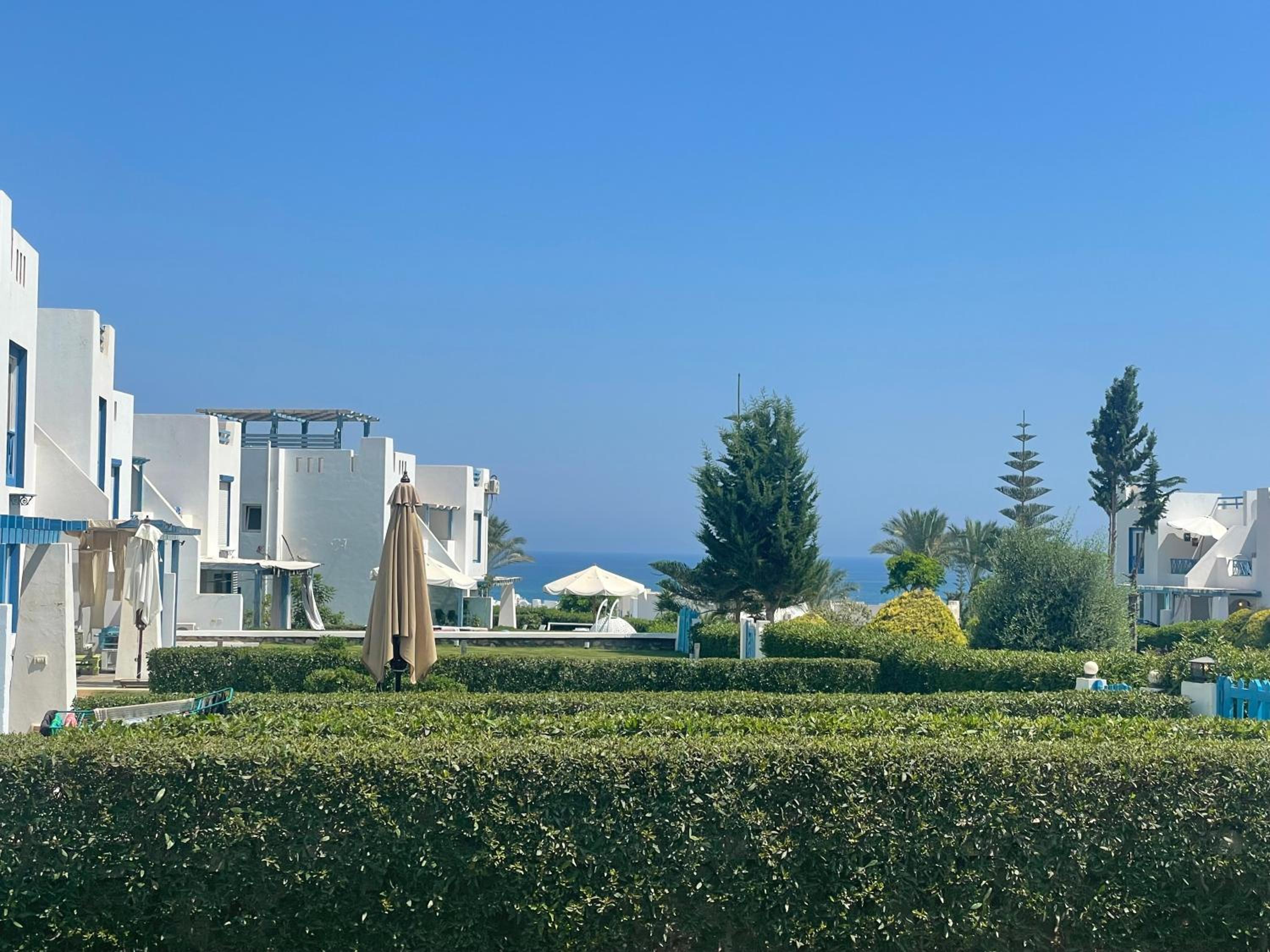 Three-Bedroom Apartment with Sea View photo 3