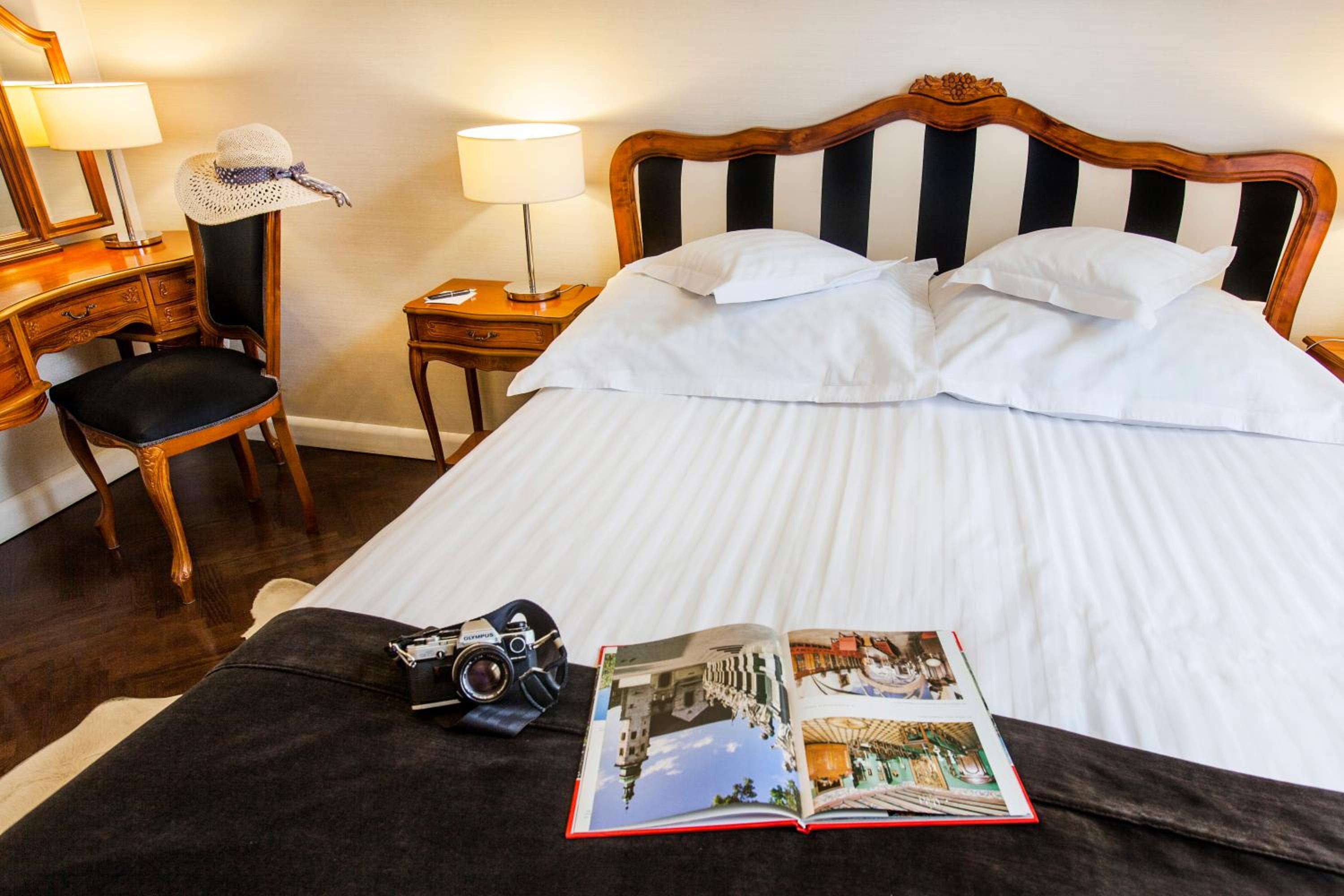 Suite - Photo 5