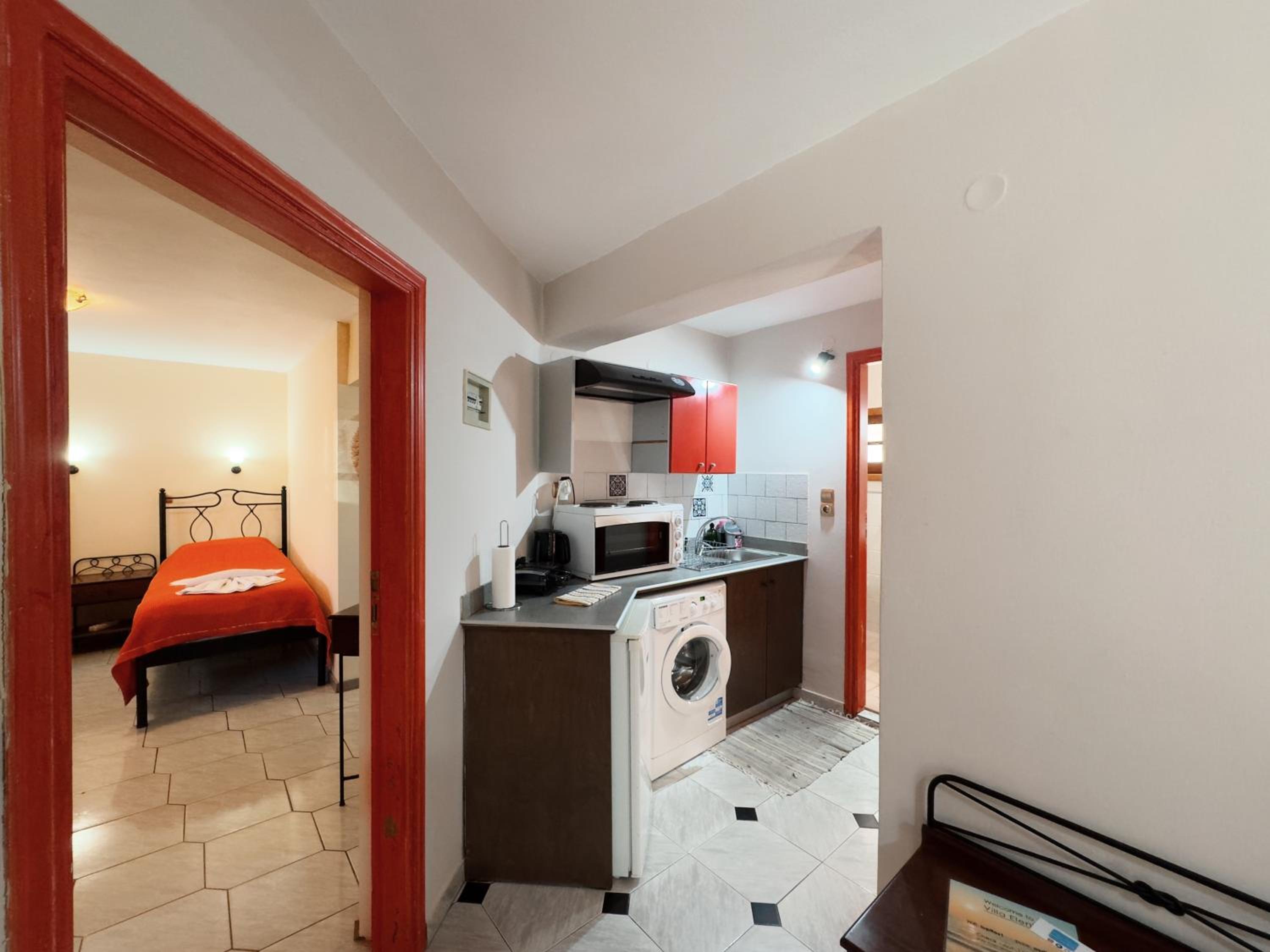 Two-Bedroom Apartment with Garden View photo 3