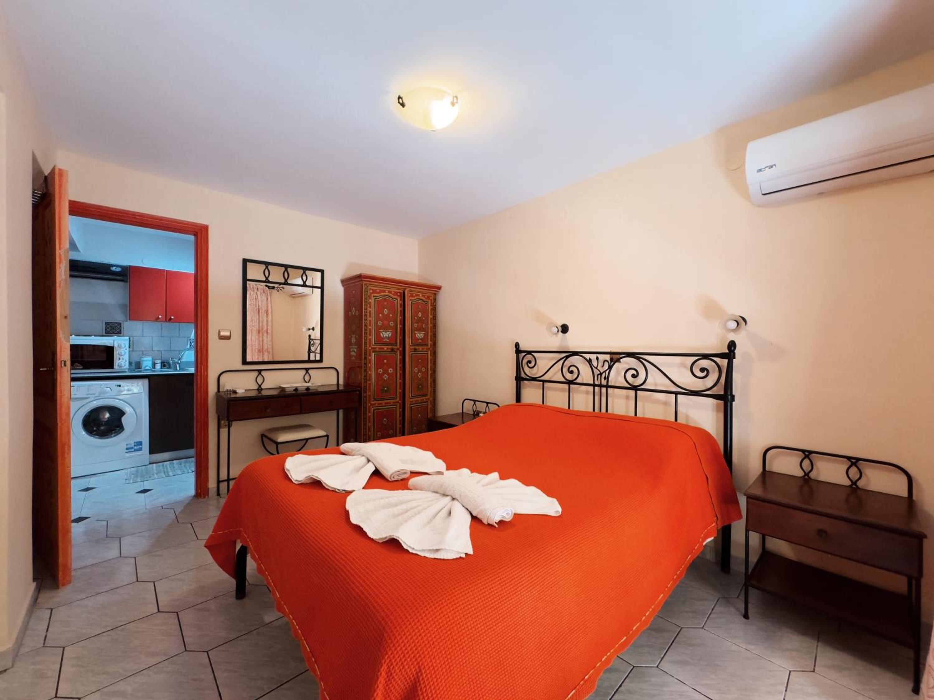 Two-Bedroom Apartment with Garden View photo 1