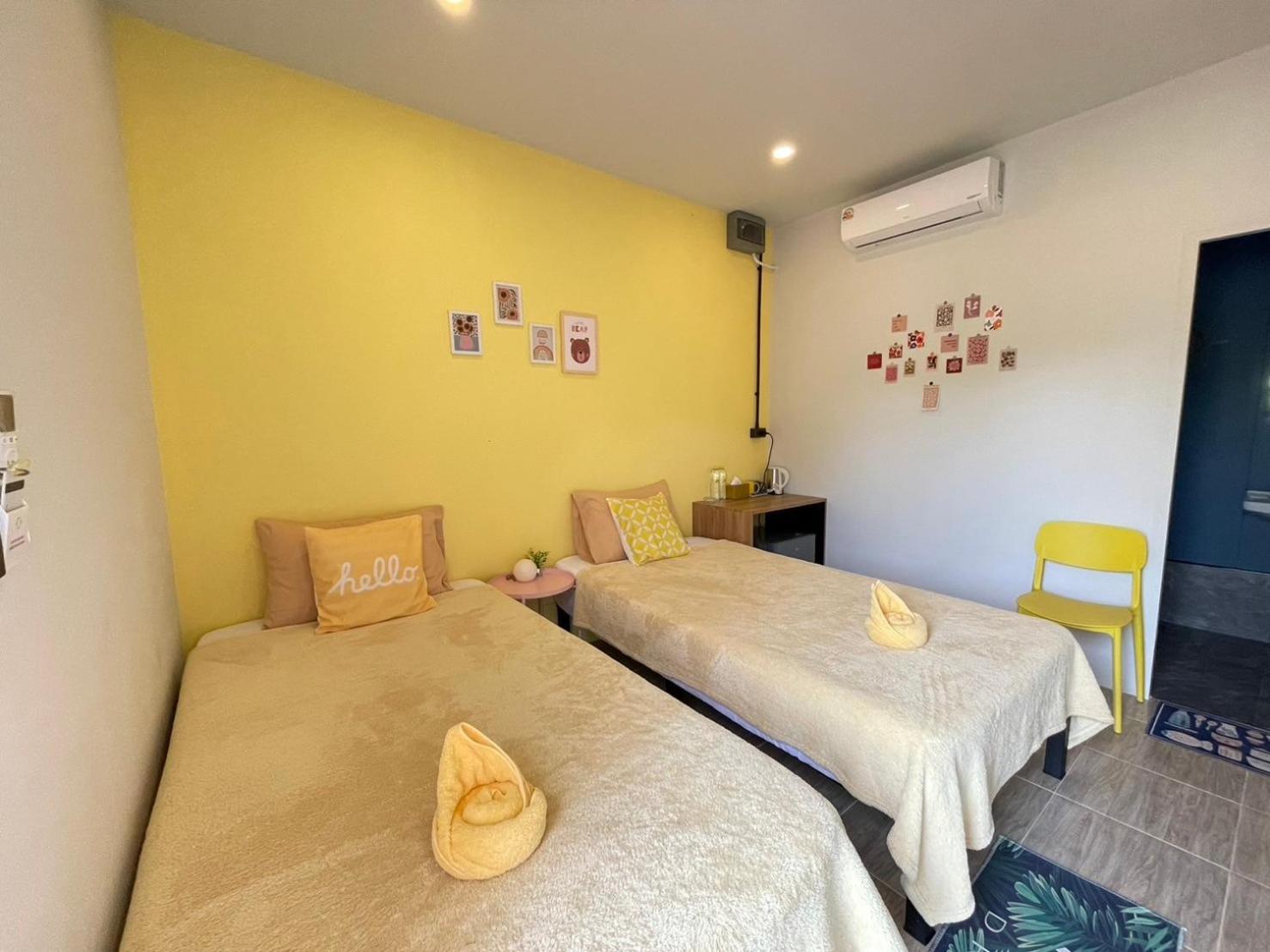 Economy Twin Room - Photo 1