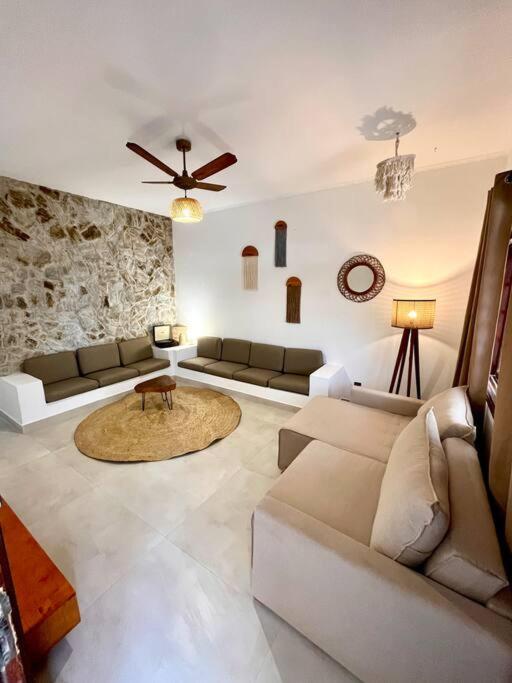 Four-Bedroom House photo 1