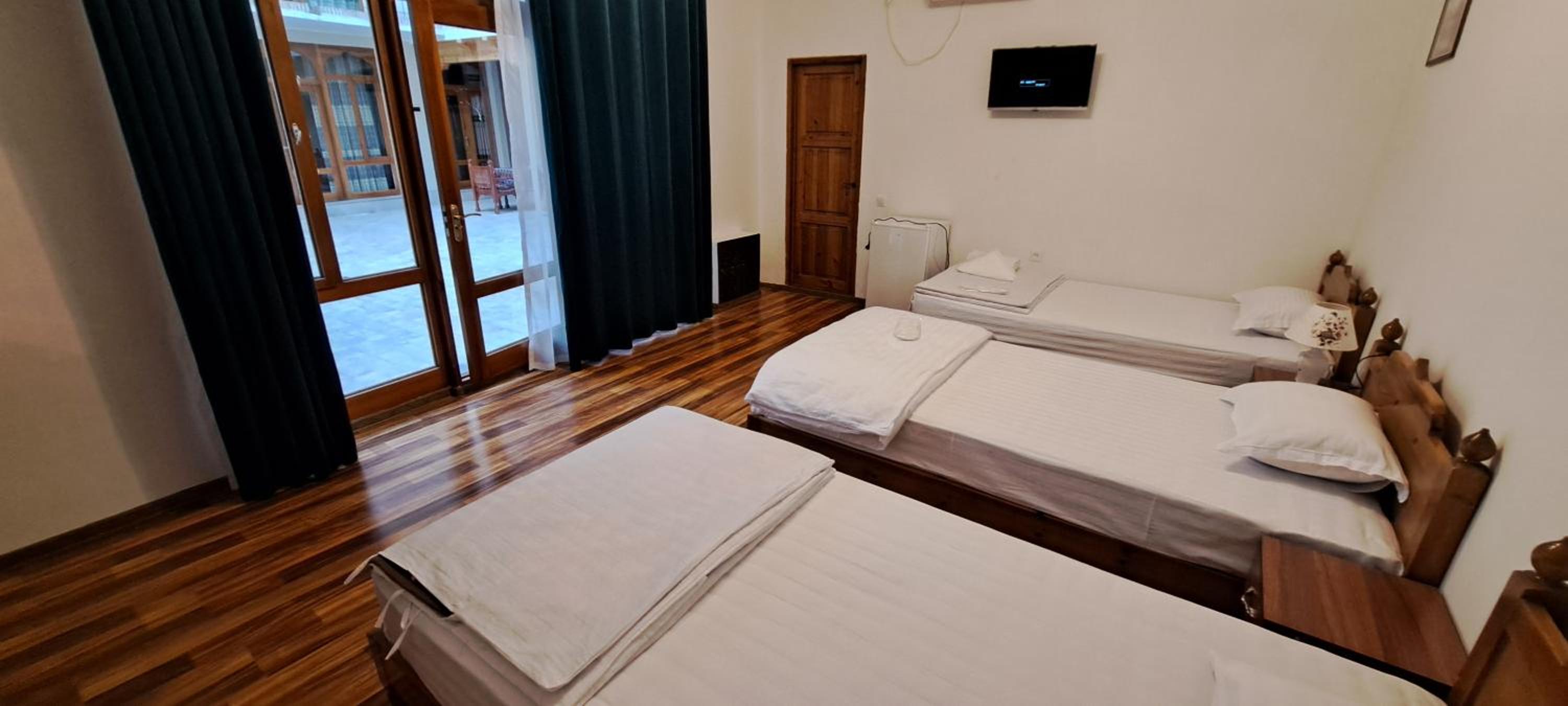 Economy Triple Room
