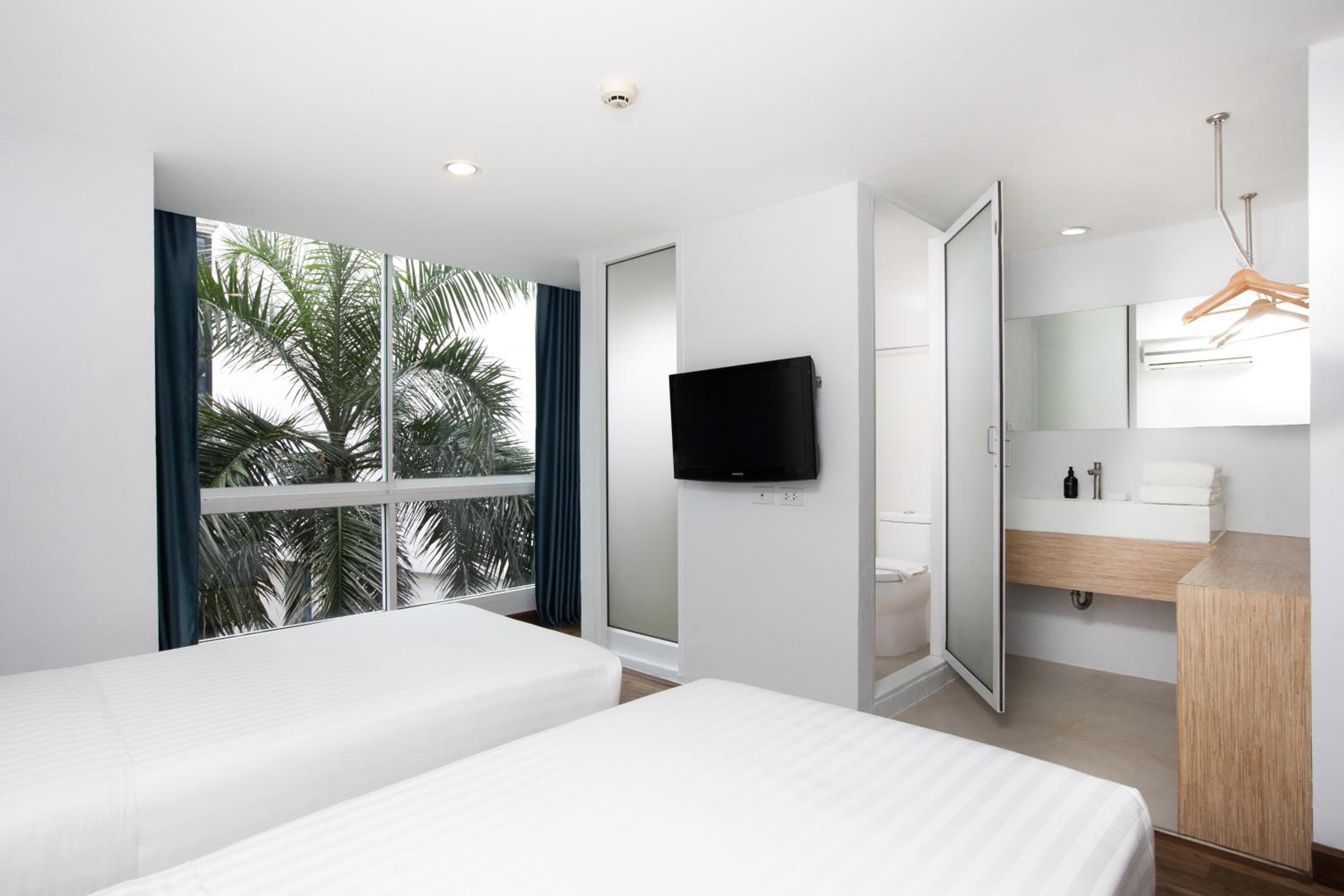 Standard Twin Room photo 3