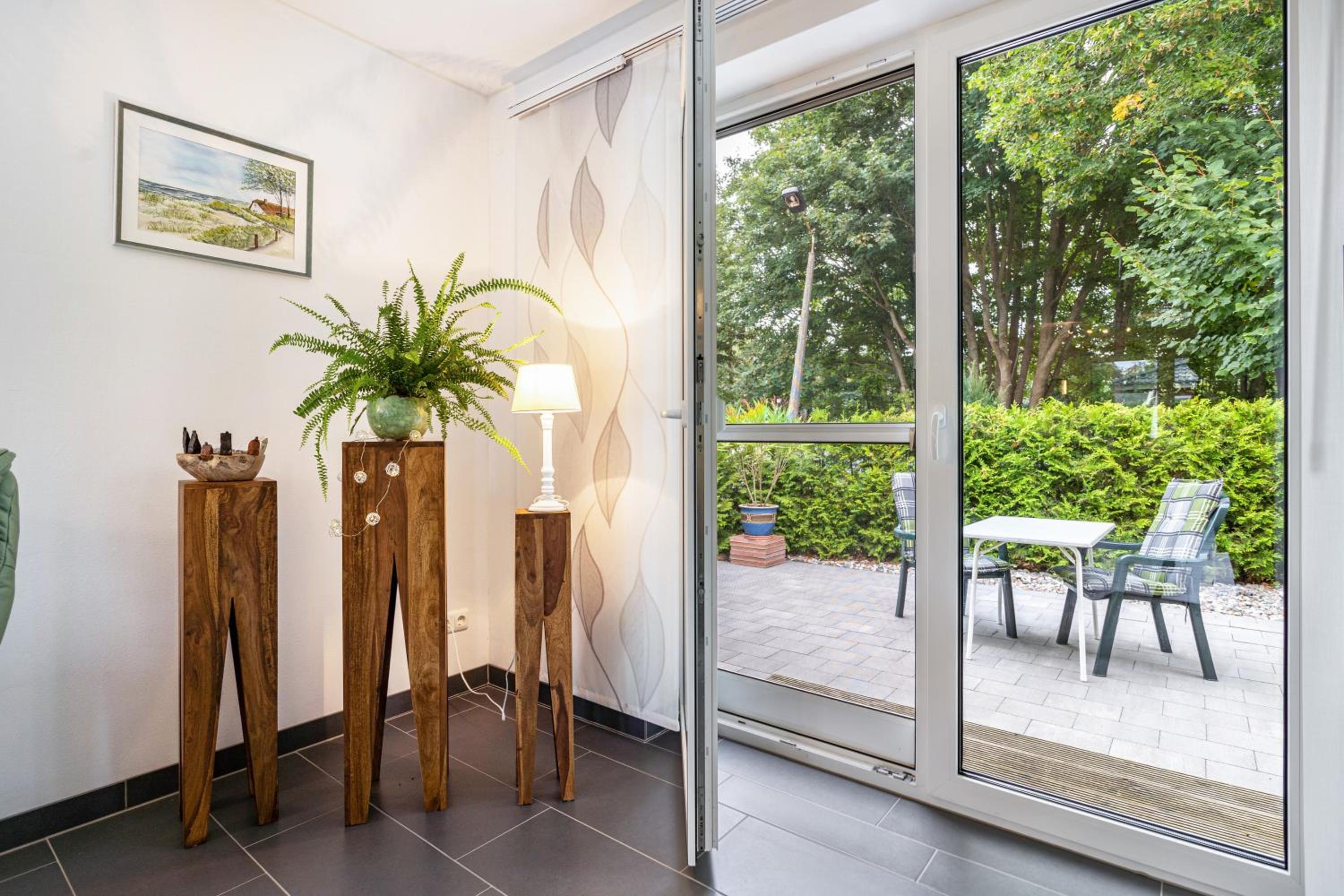 Apartment with Terrace photo 3