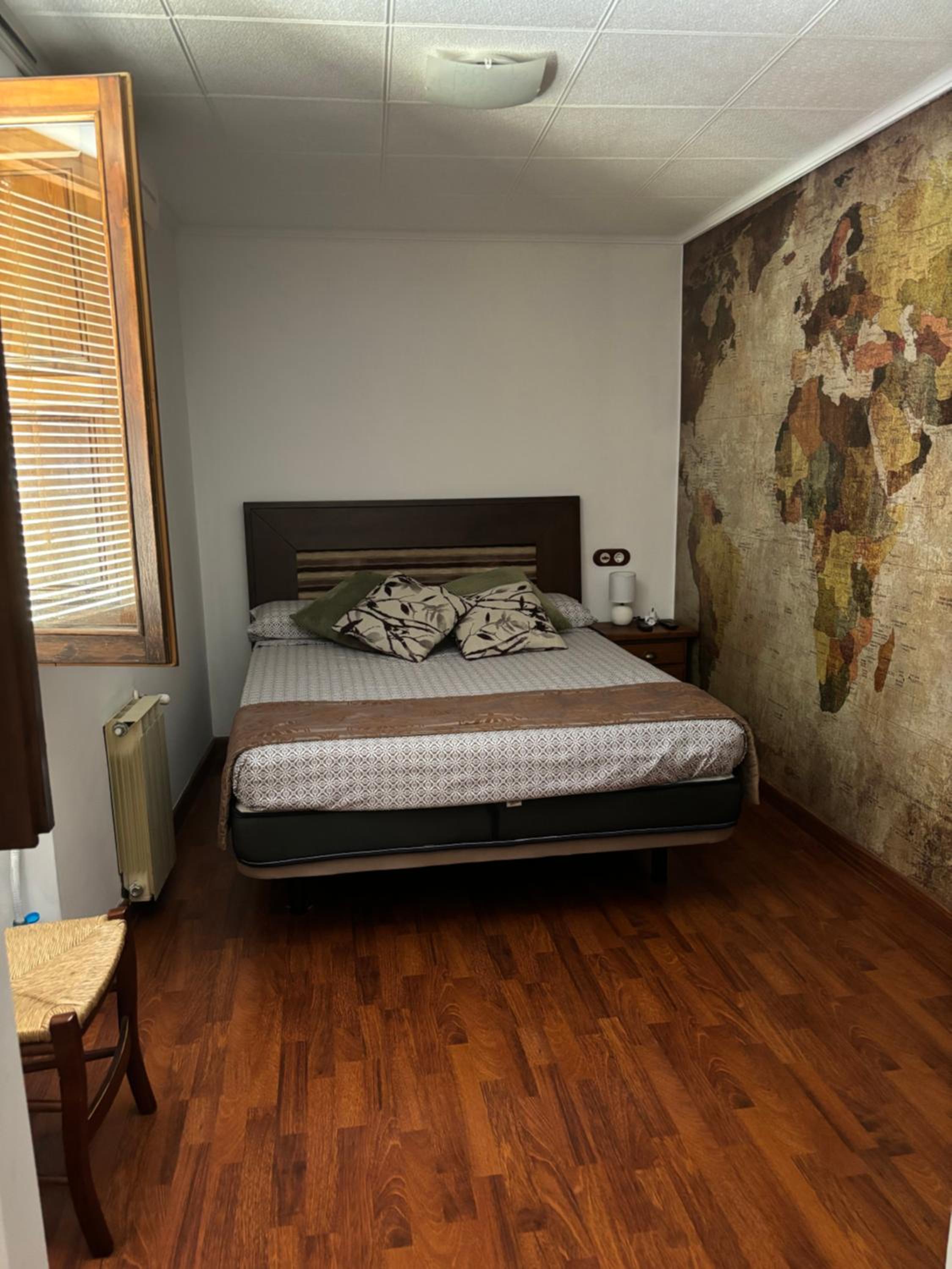 Three-Bedroom Apartment With View photo 3