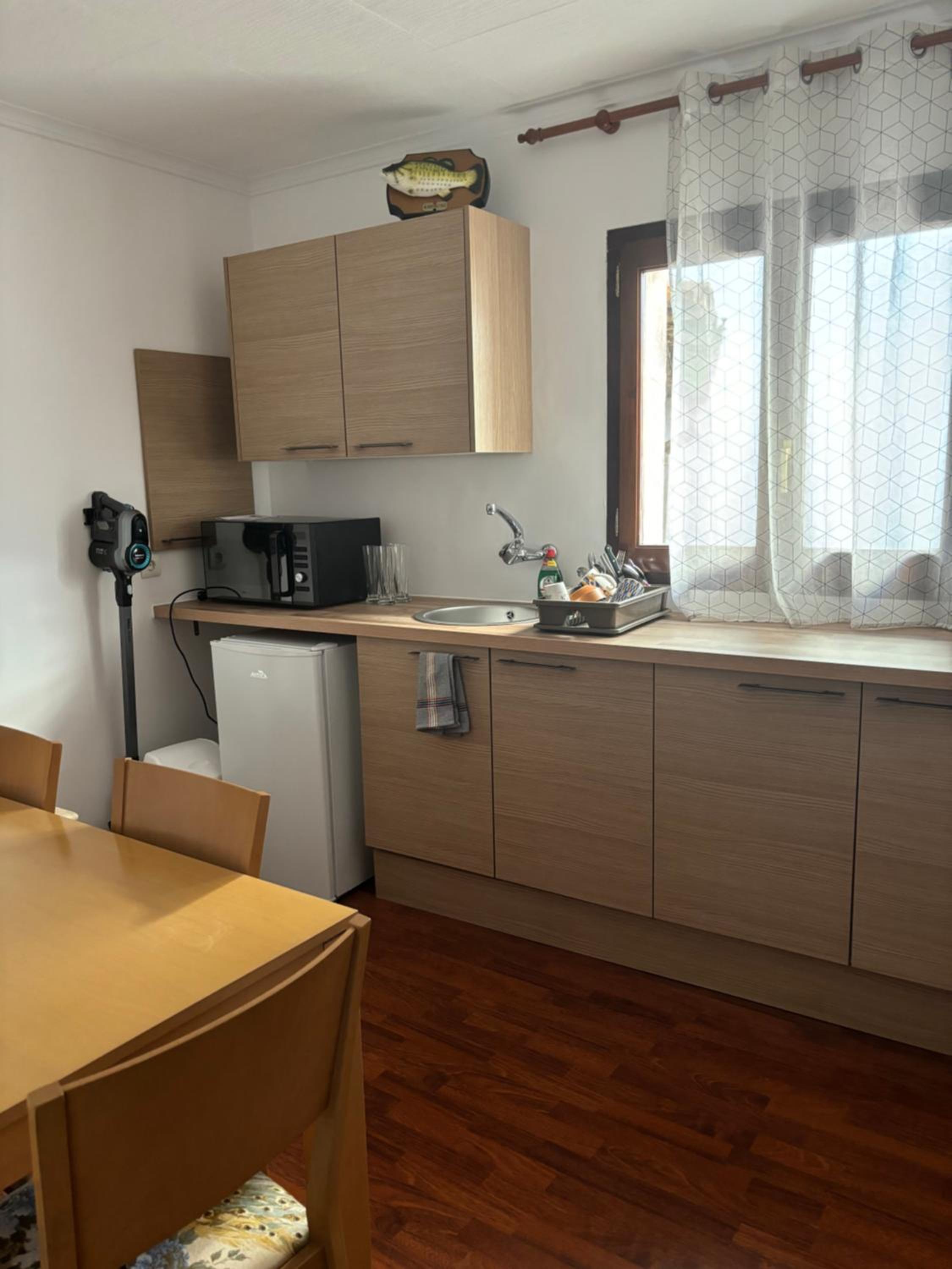 Three-Bedroom Apartment With View photo 2