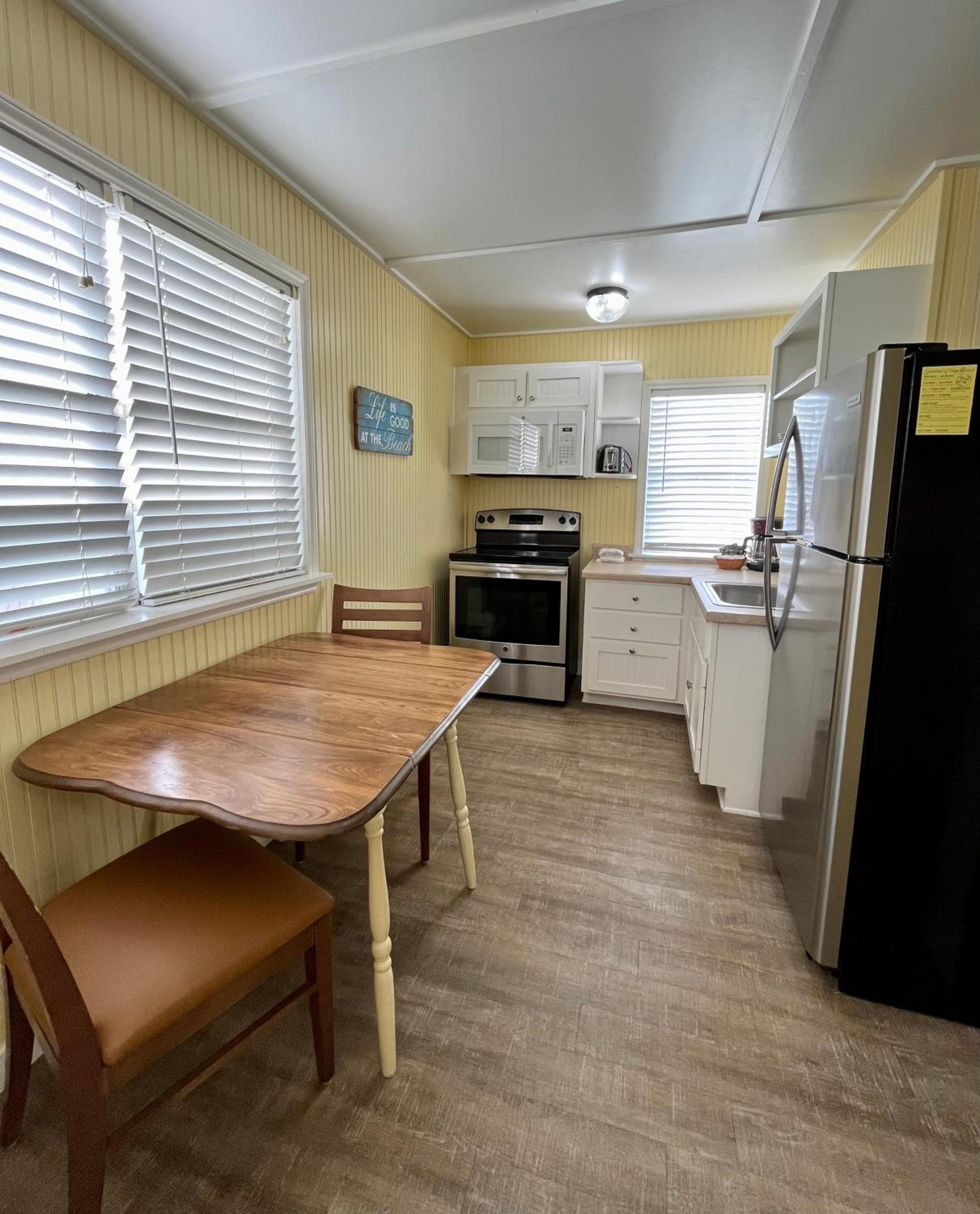 Standard Suite - Photo 6