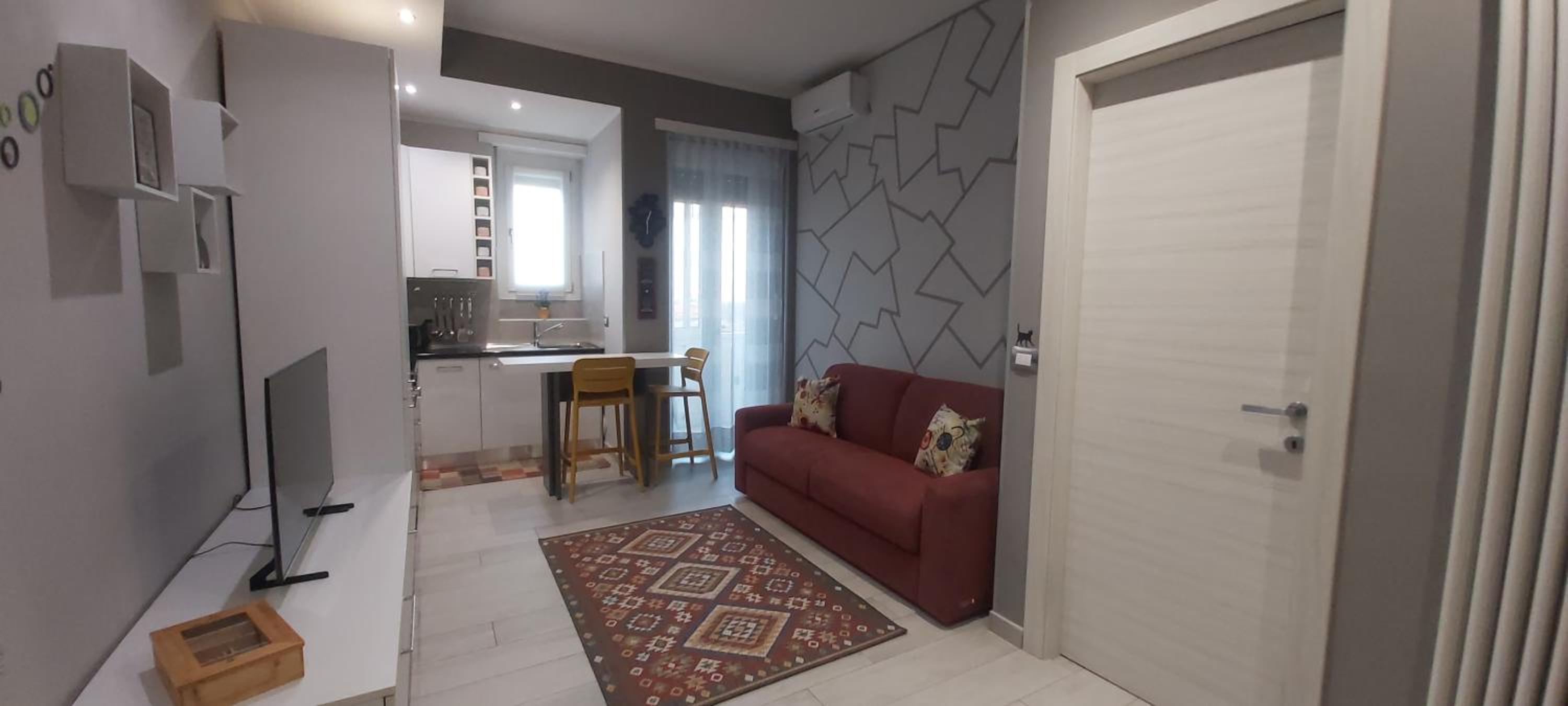 One-Bedroom Apartment