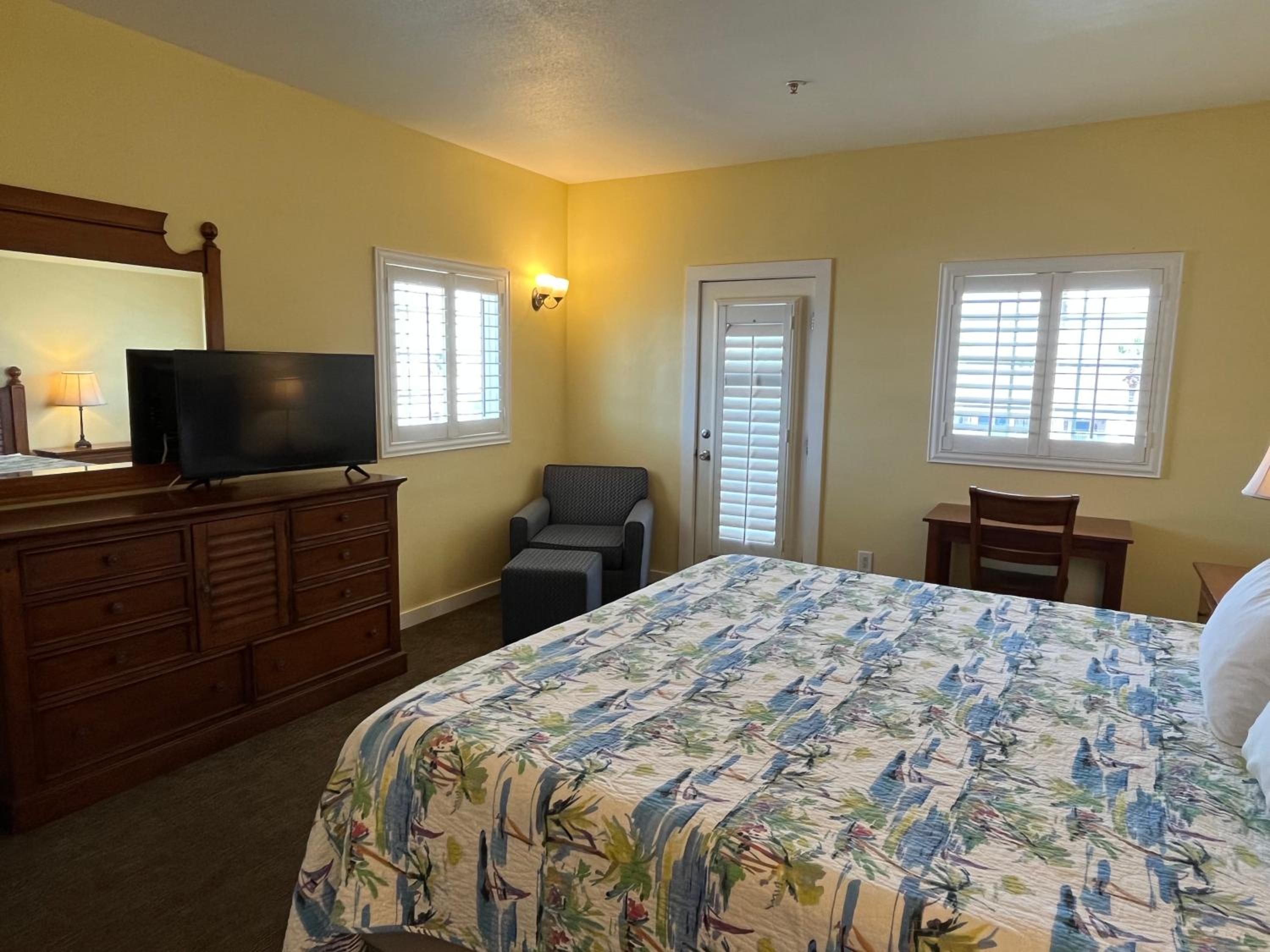 King Suite - Photo 8