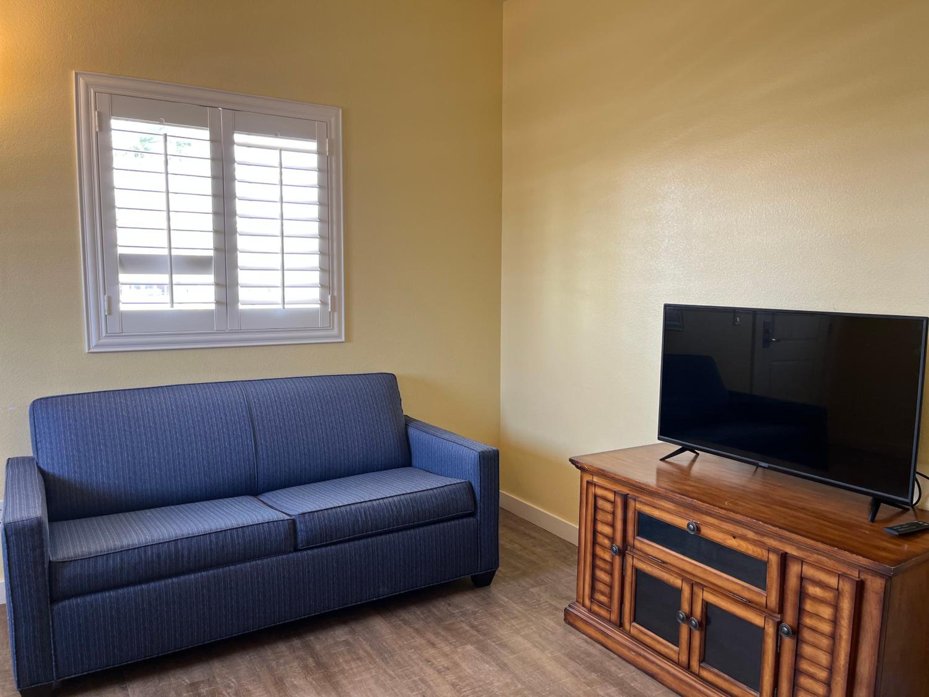 King Suite - Photo 5