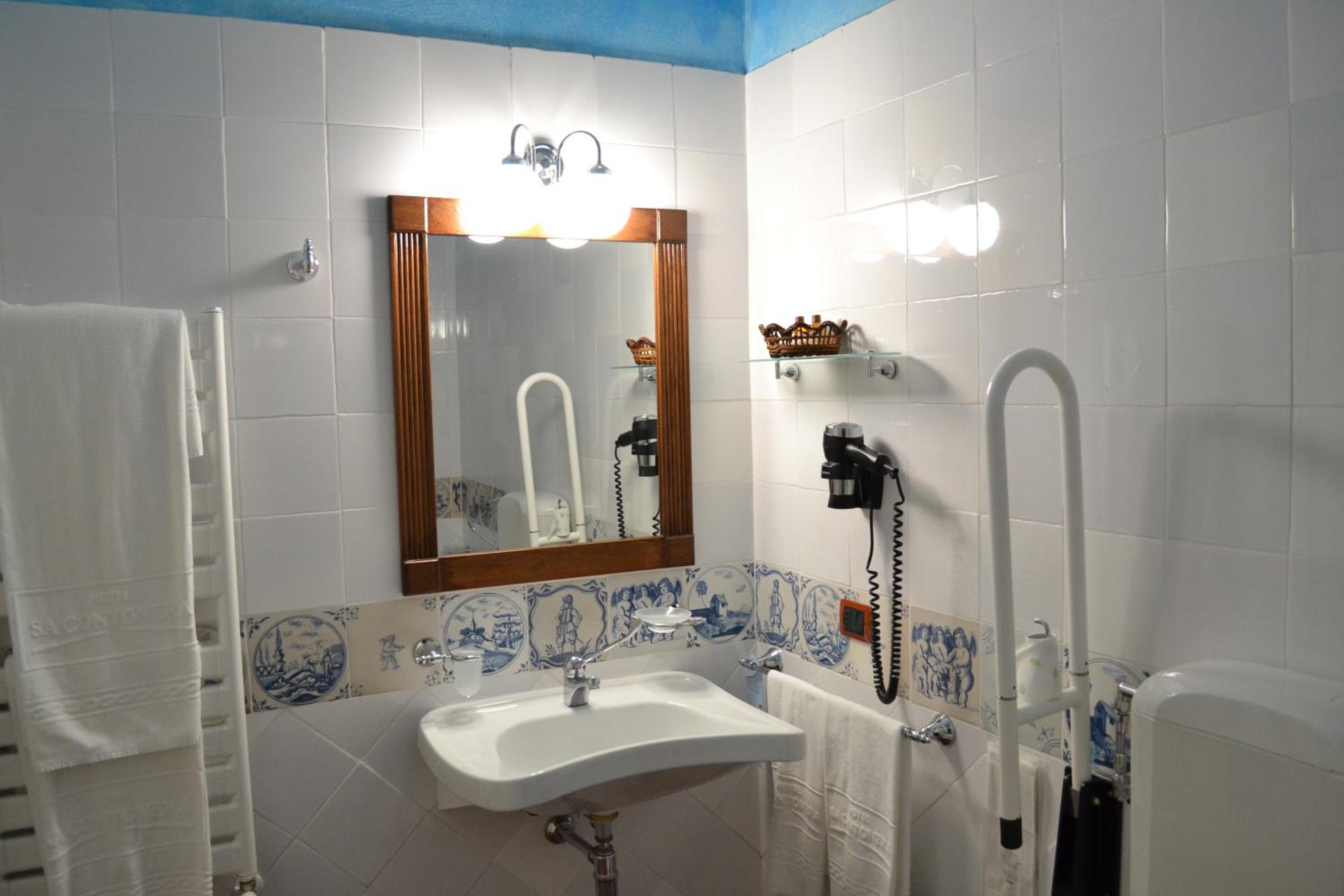 Double or Twin Room - Disability Access - Photo 2