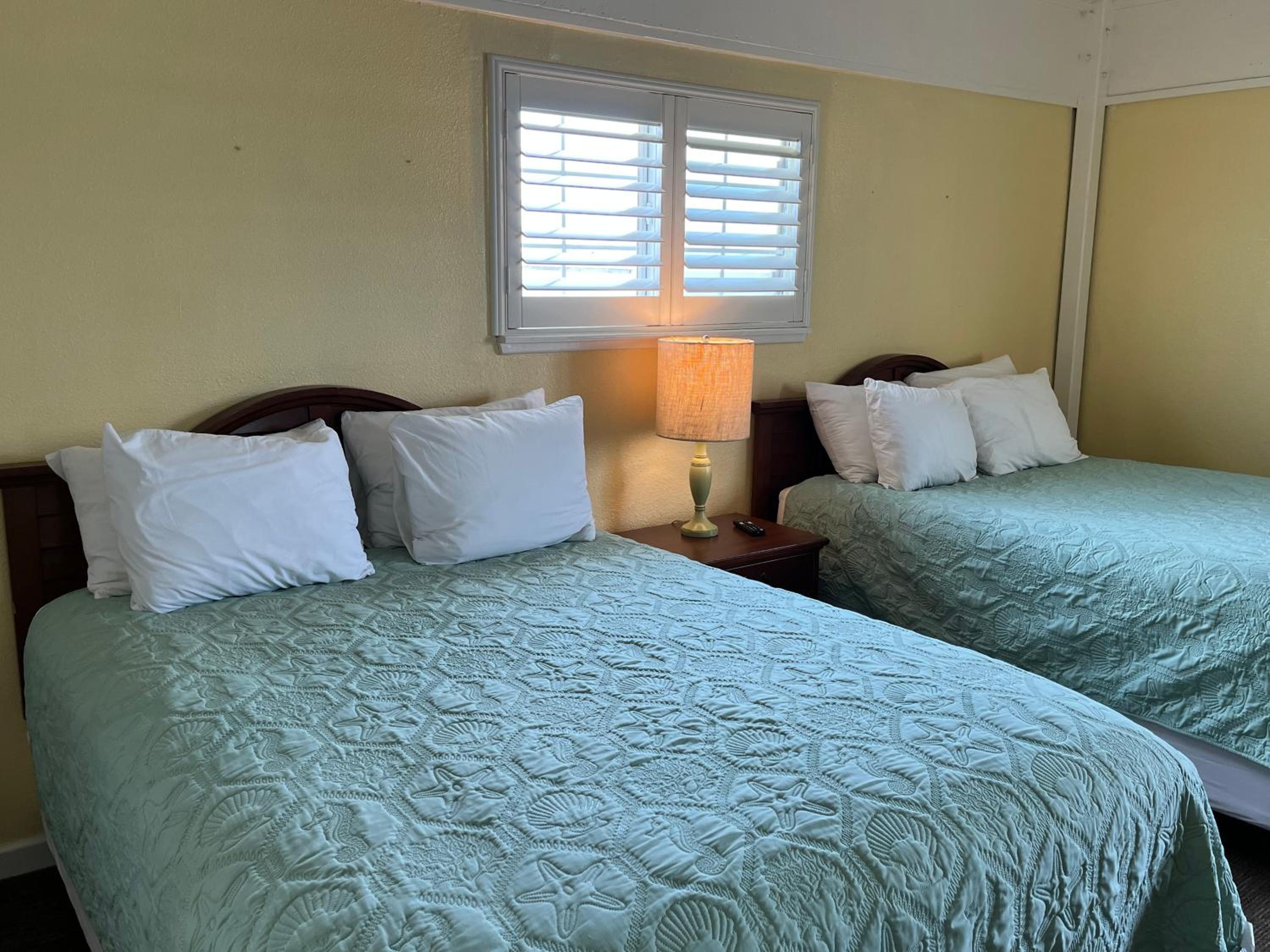 One-Bedroom Suite - Photo 7