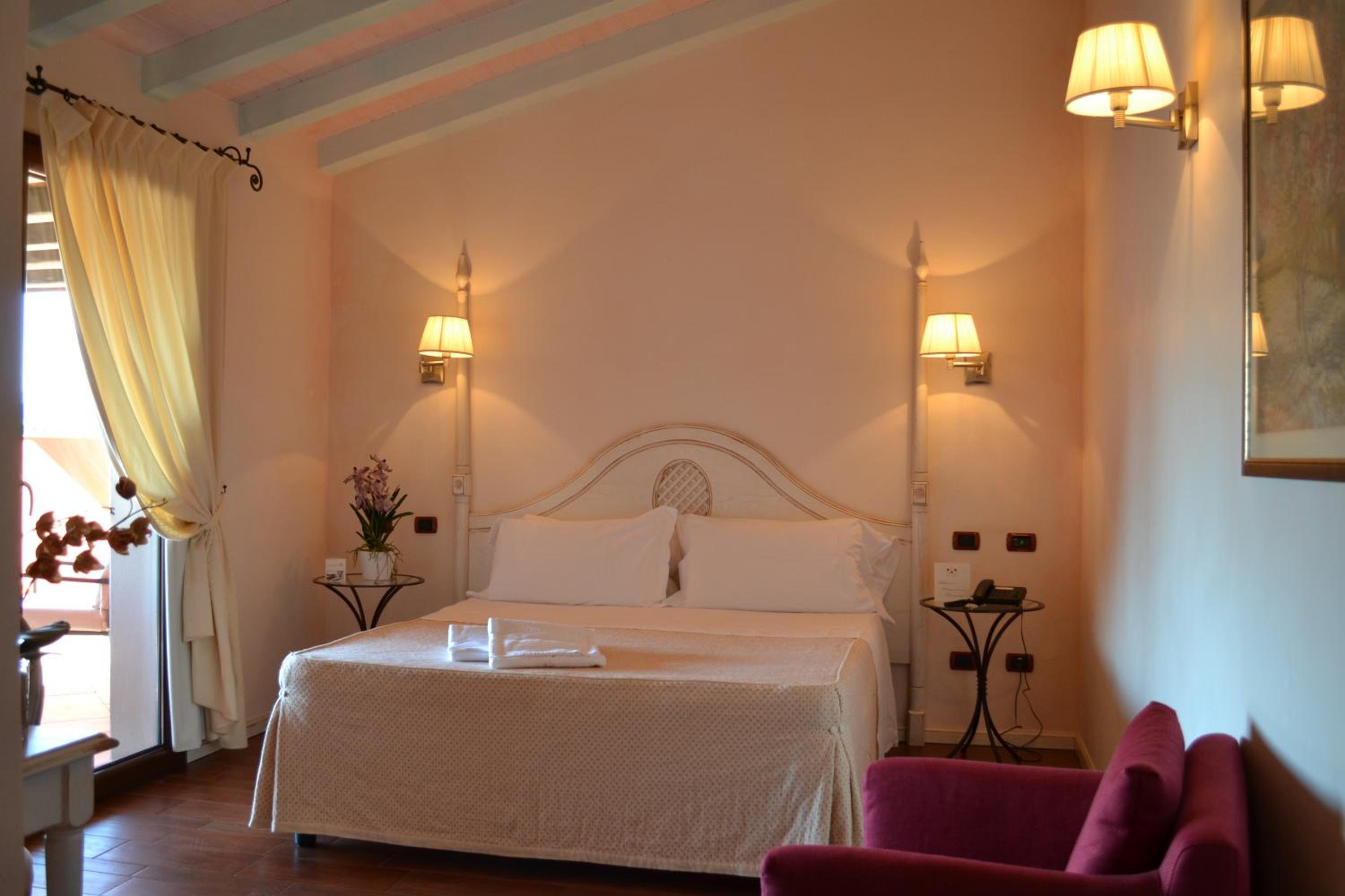Superior Double Room - Photo 4