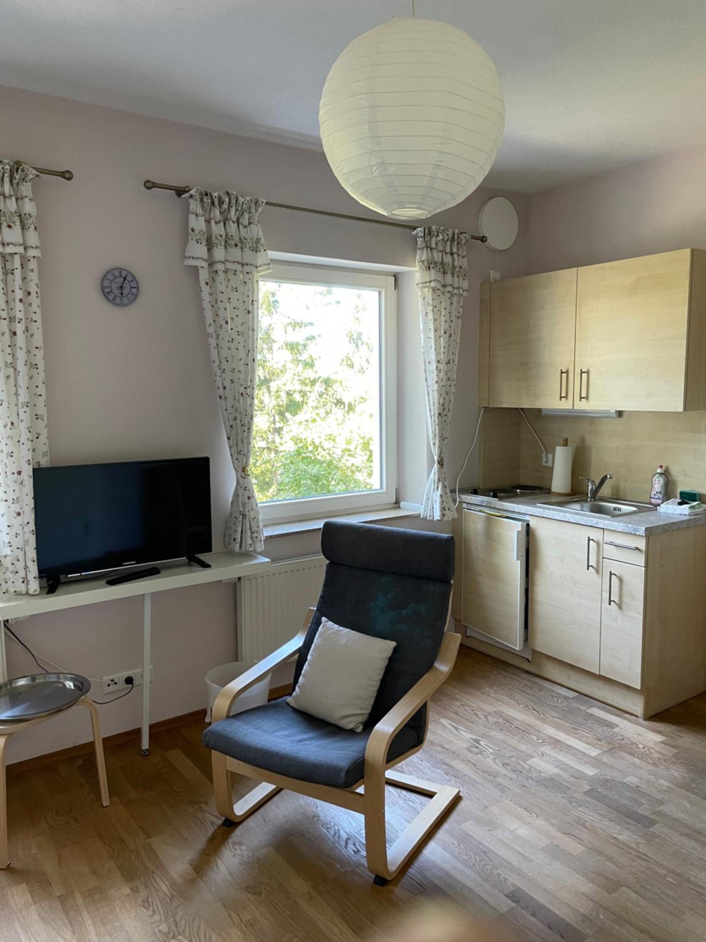Studio Apartment photo 1