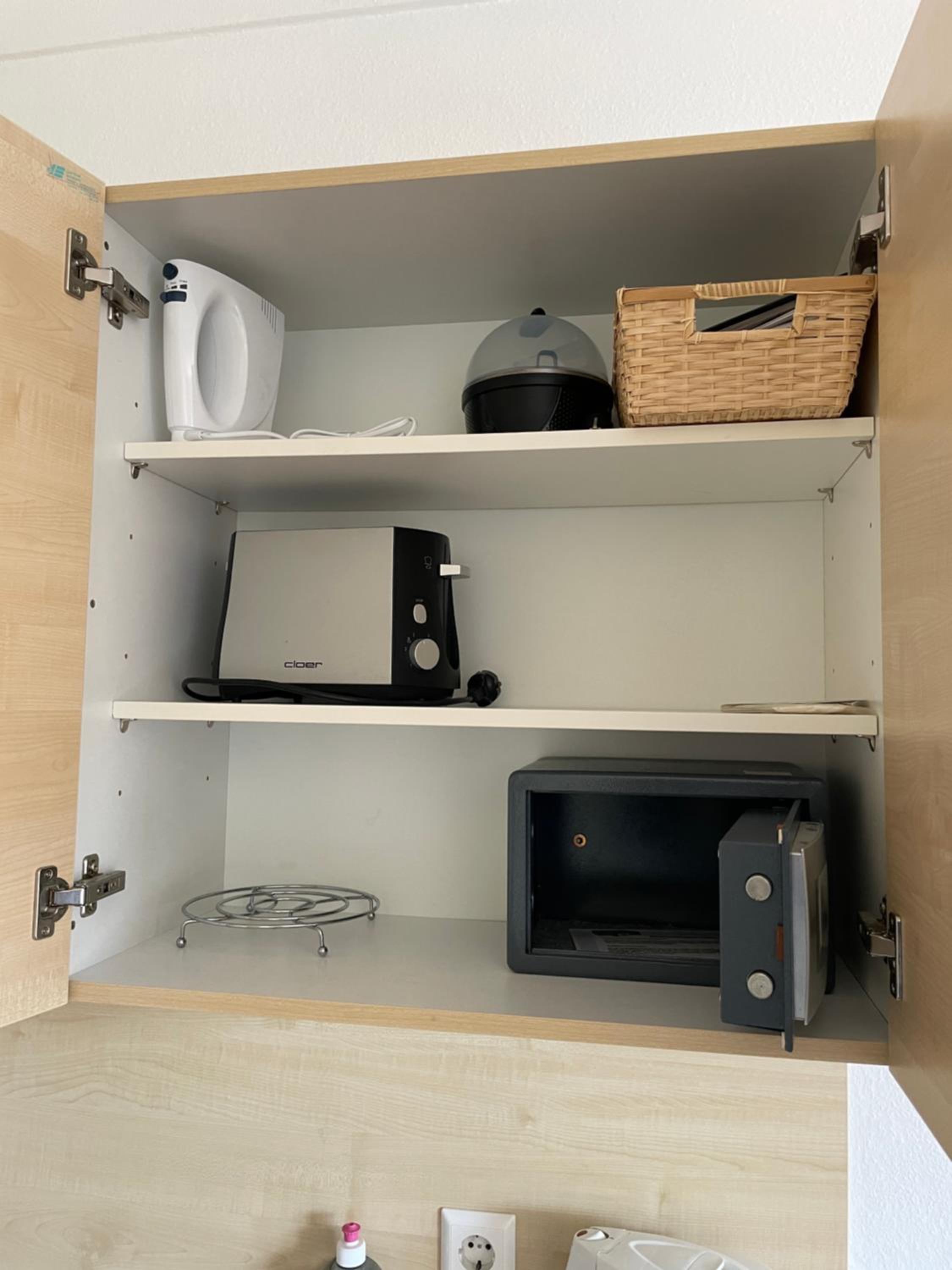 Studio Apartment photo 2