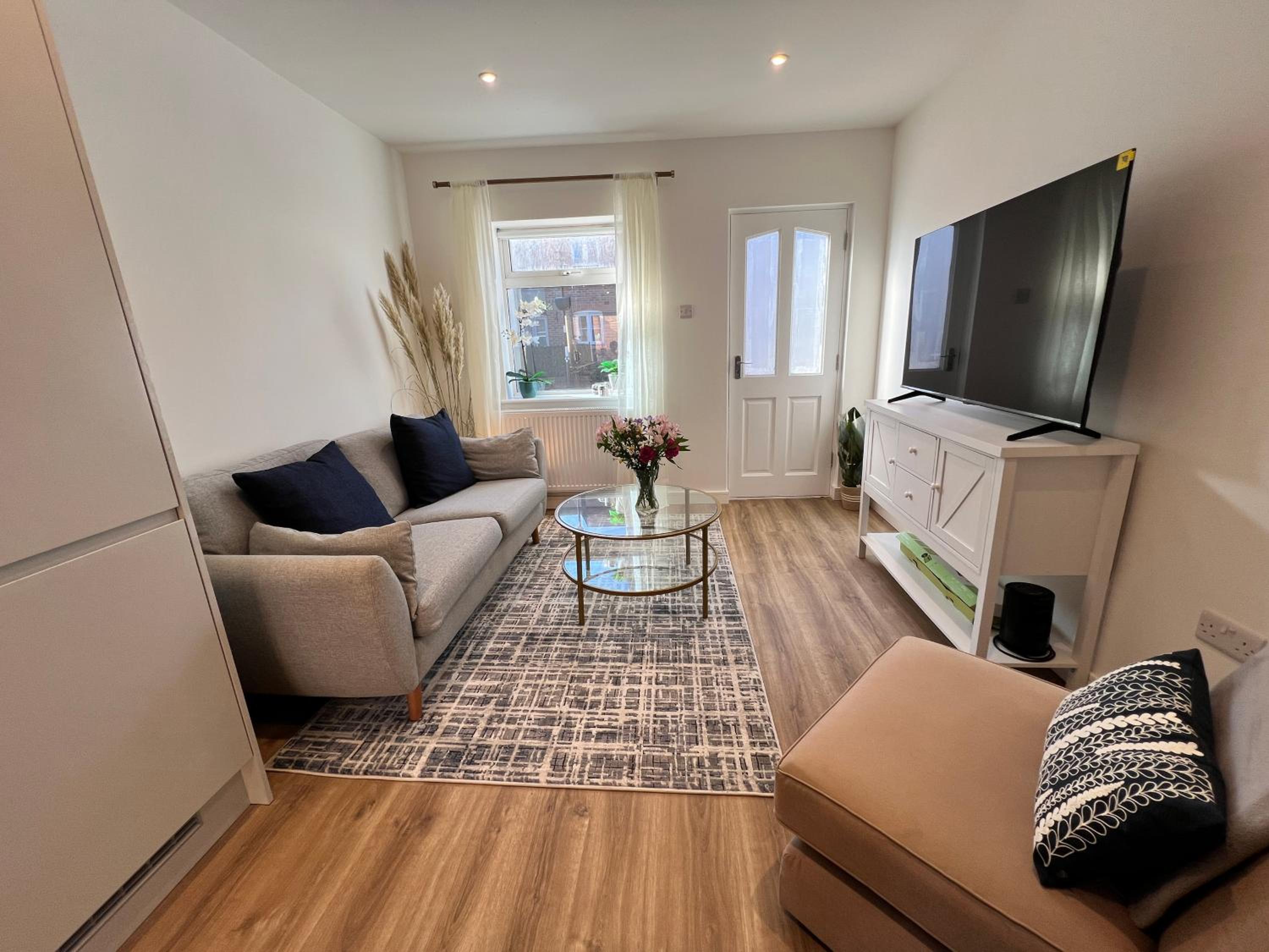Two-Bedroom House photo 2