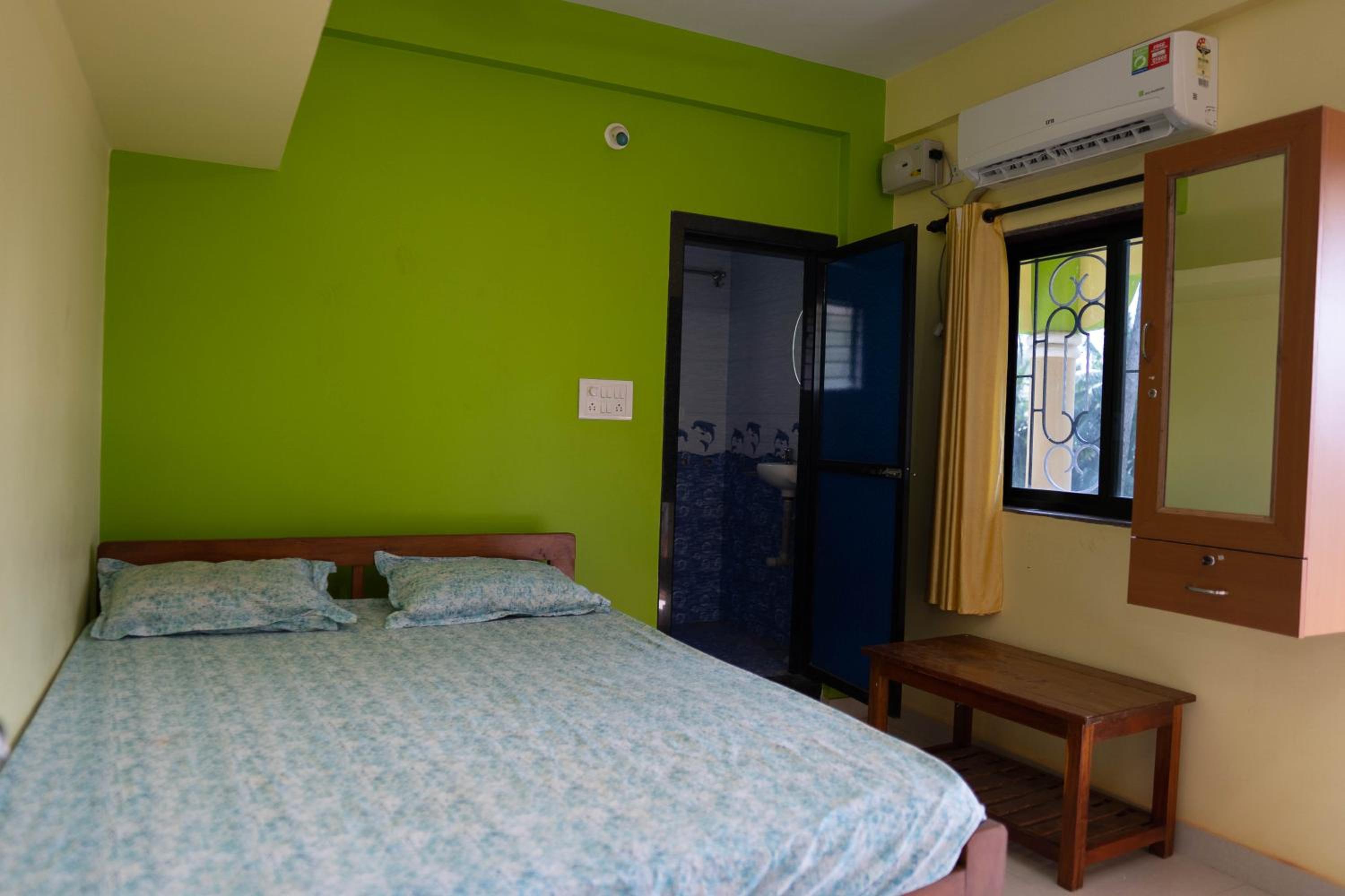 Budget Double Room photo 1