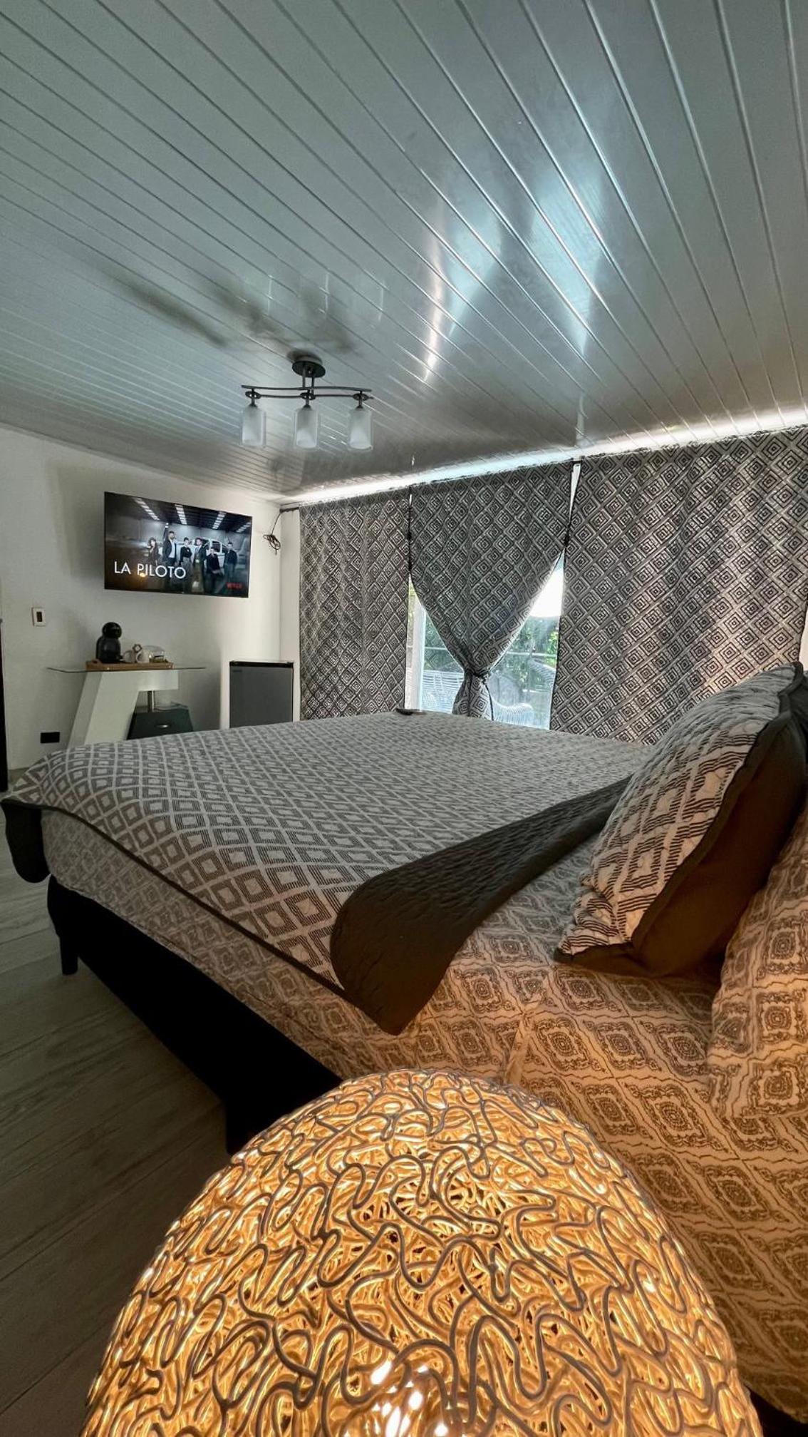 King Room with Balcony photo 2