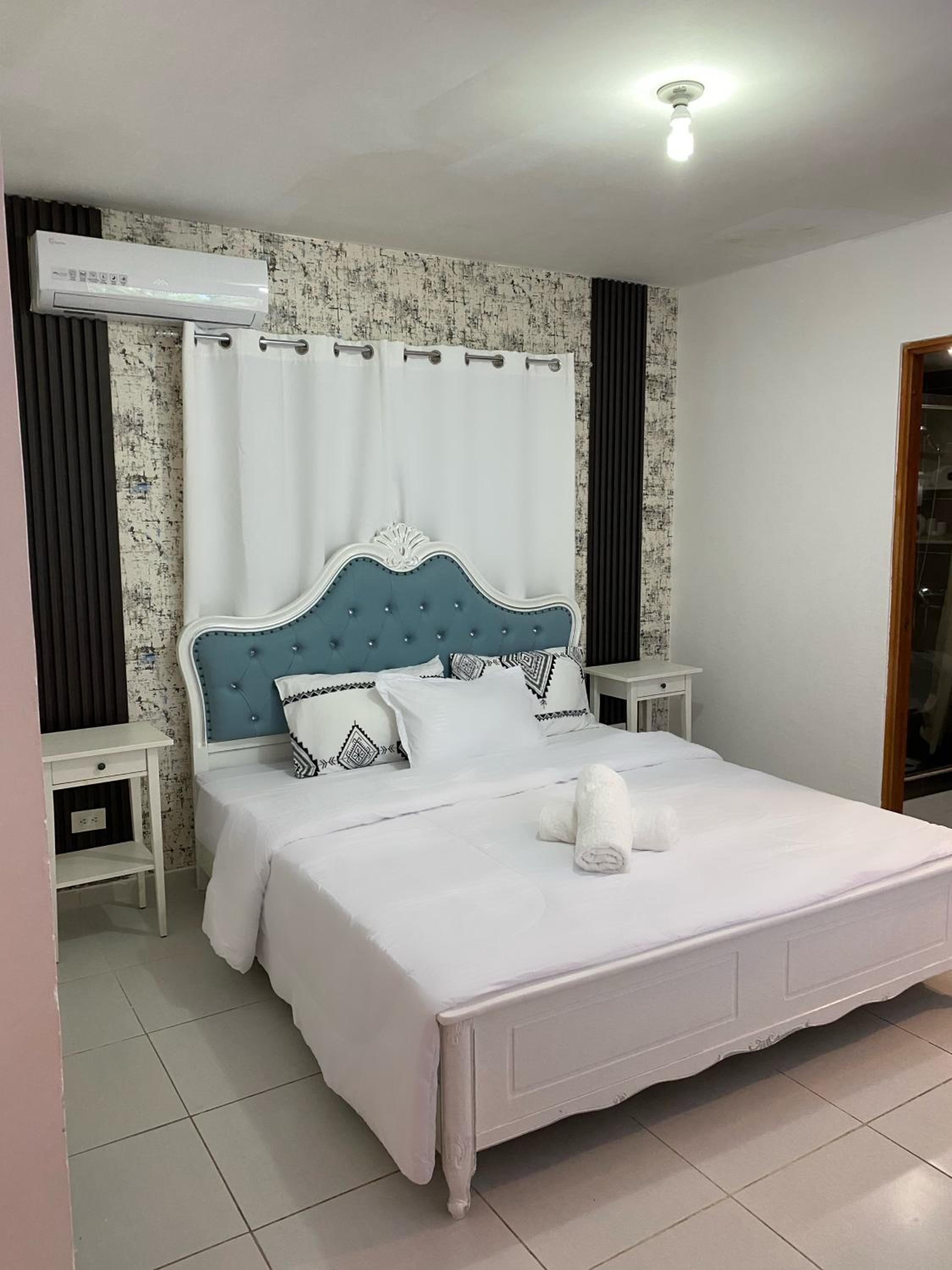 Three-Bedroom Premium Apartment with Balcony photo 3