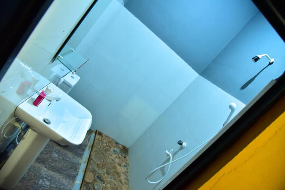 Double Room With Private Bathroom photo 2