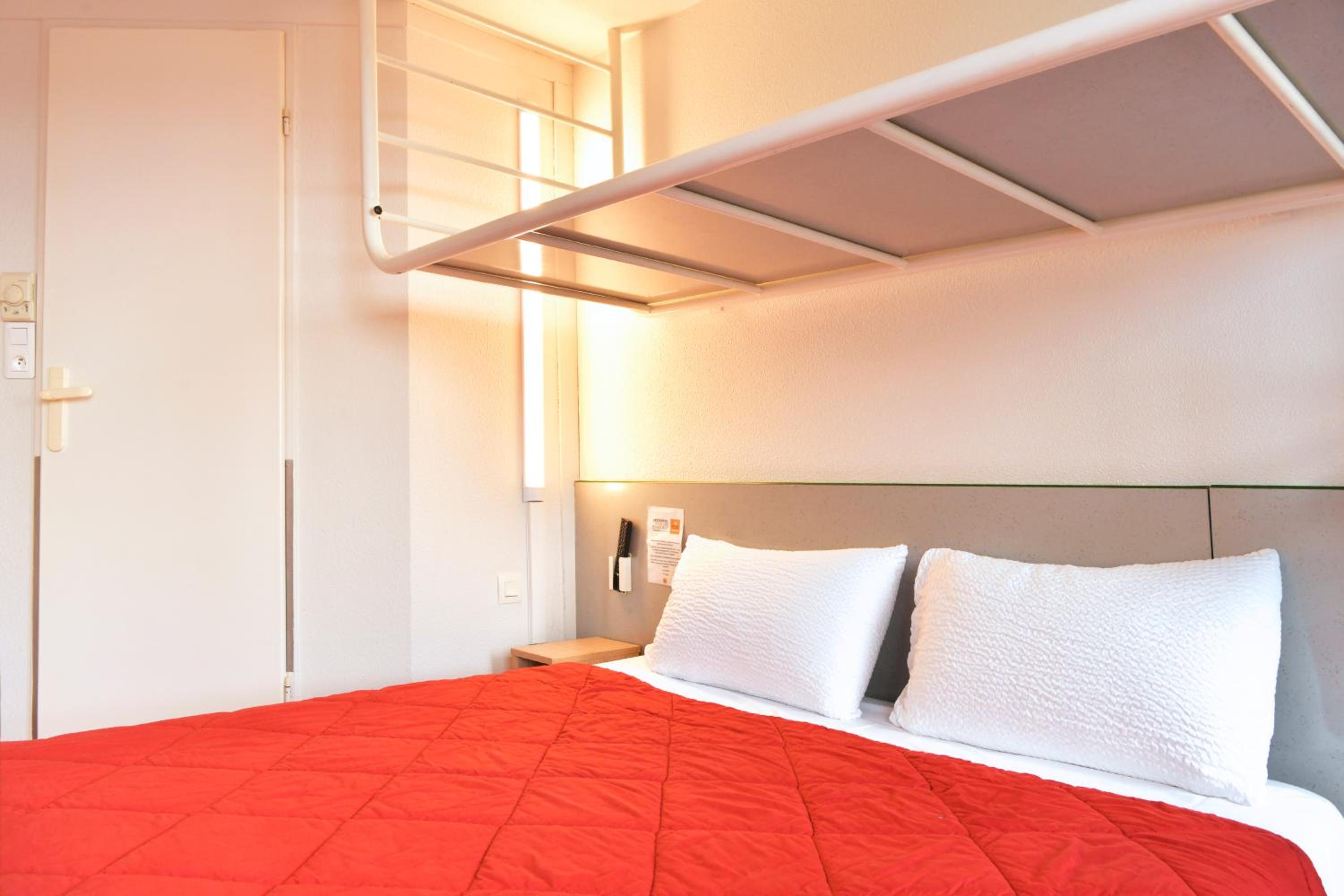 Double Room with 1 Double Bed