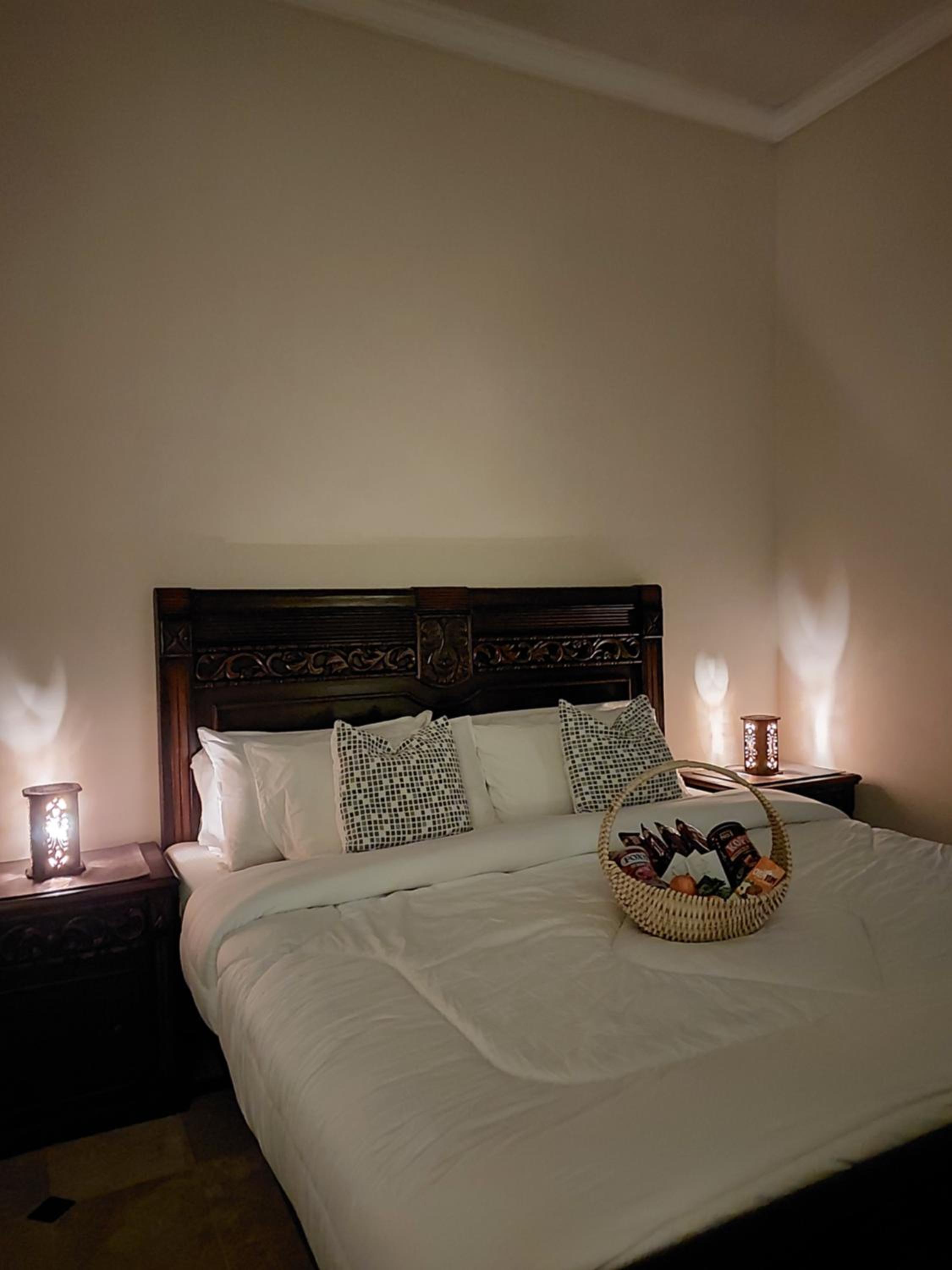 Deluxe Double Room with Bath photo 3