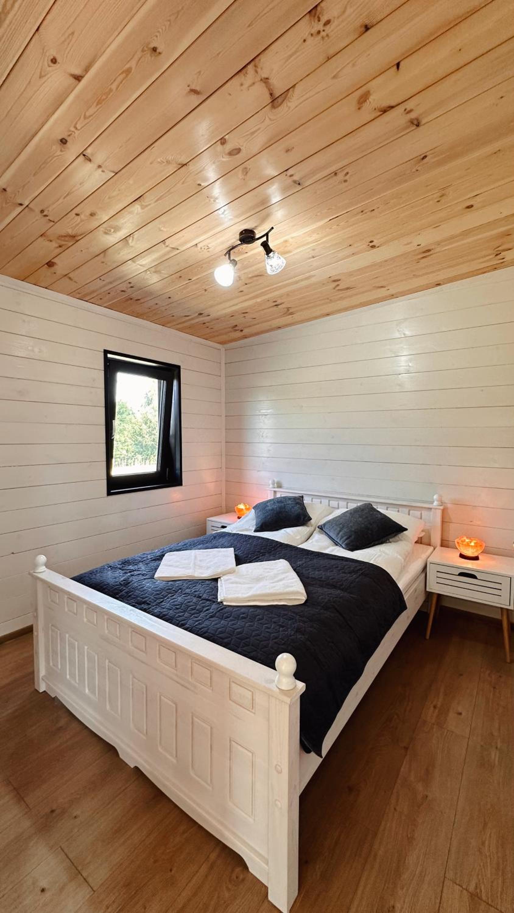 One-Bedroom House photo 1
