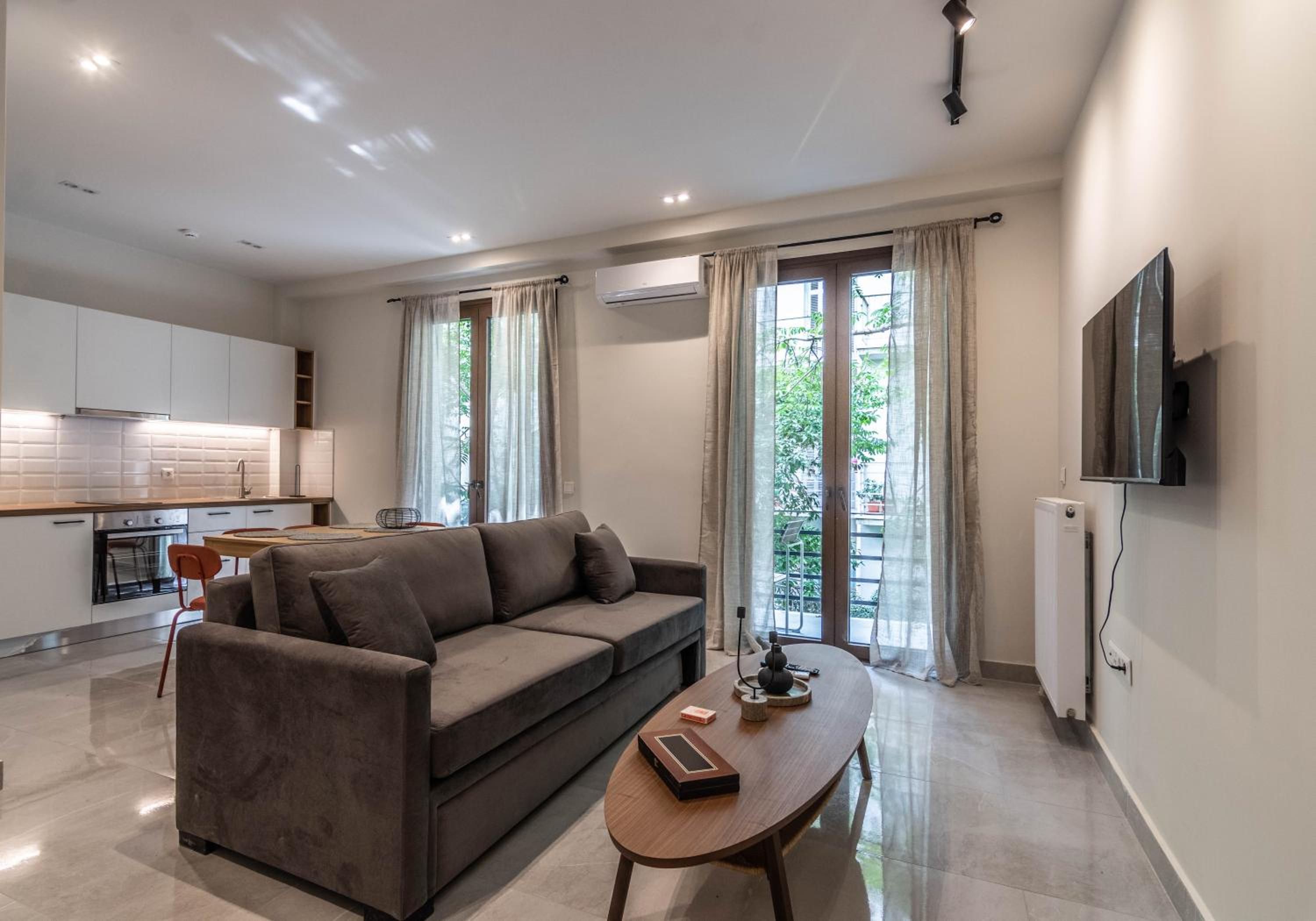 Two-Bedroom Apartment with Balcony photo 1