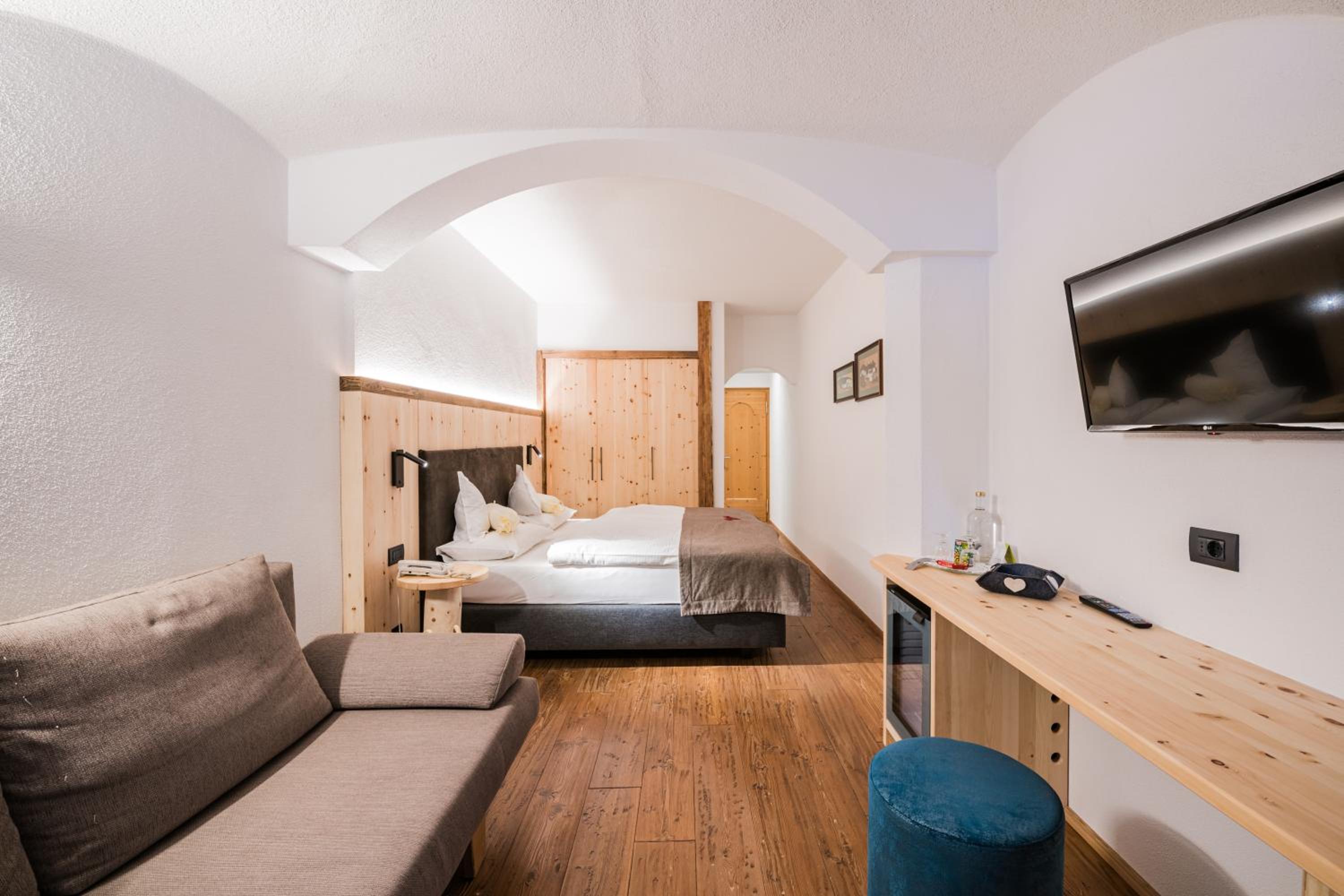 Double Room South with balcony photo 1