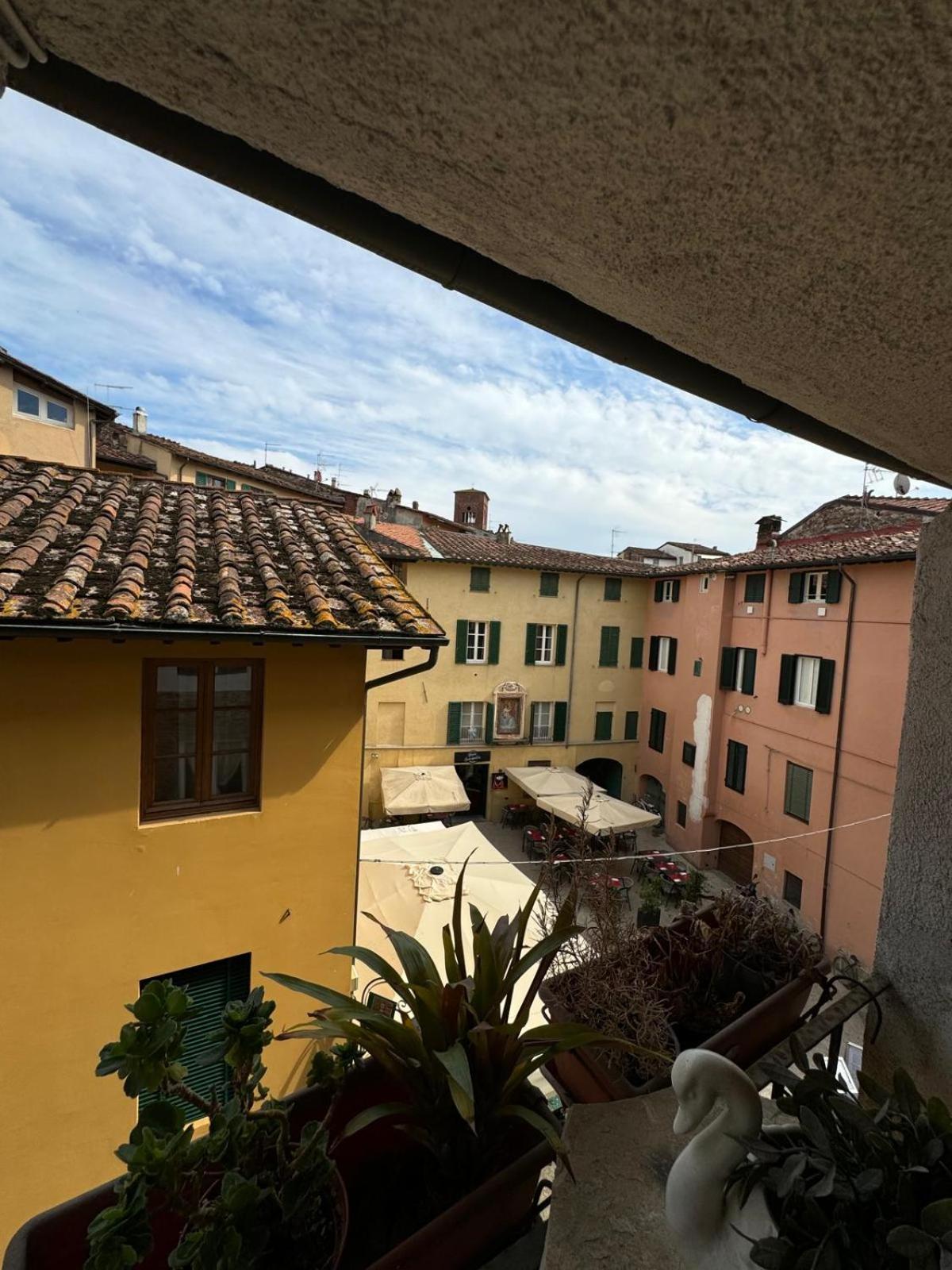 Family Two-Bedroom Apartment with View - Photo 20