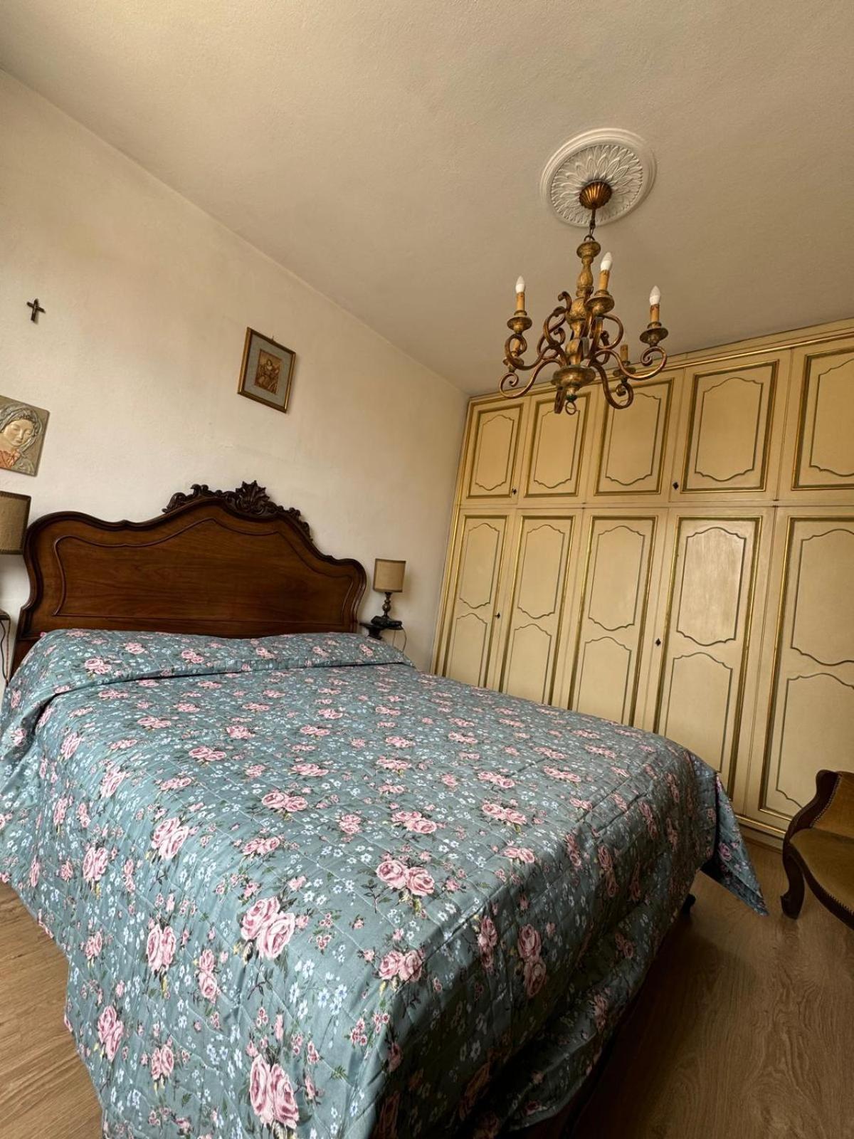 Family Two-Bedroom Apartment with View - Photo 3