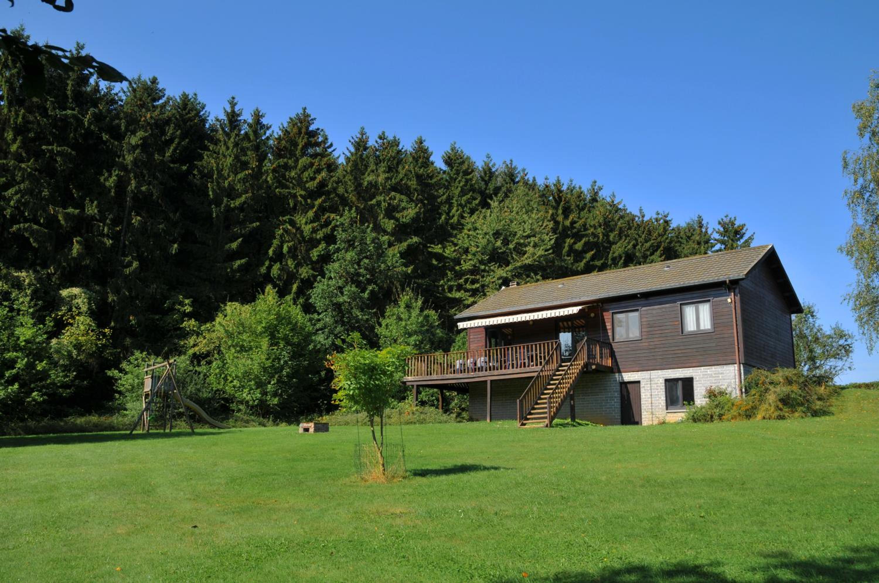Four-Bedroom House photo 2