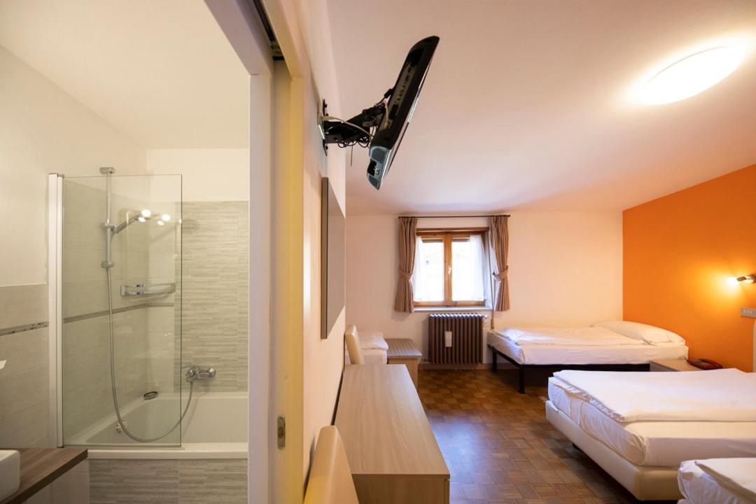 Quadruple Room - Photo 1