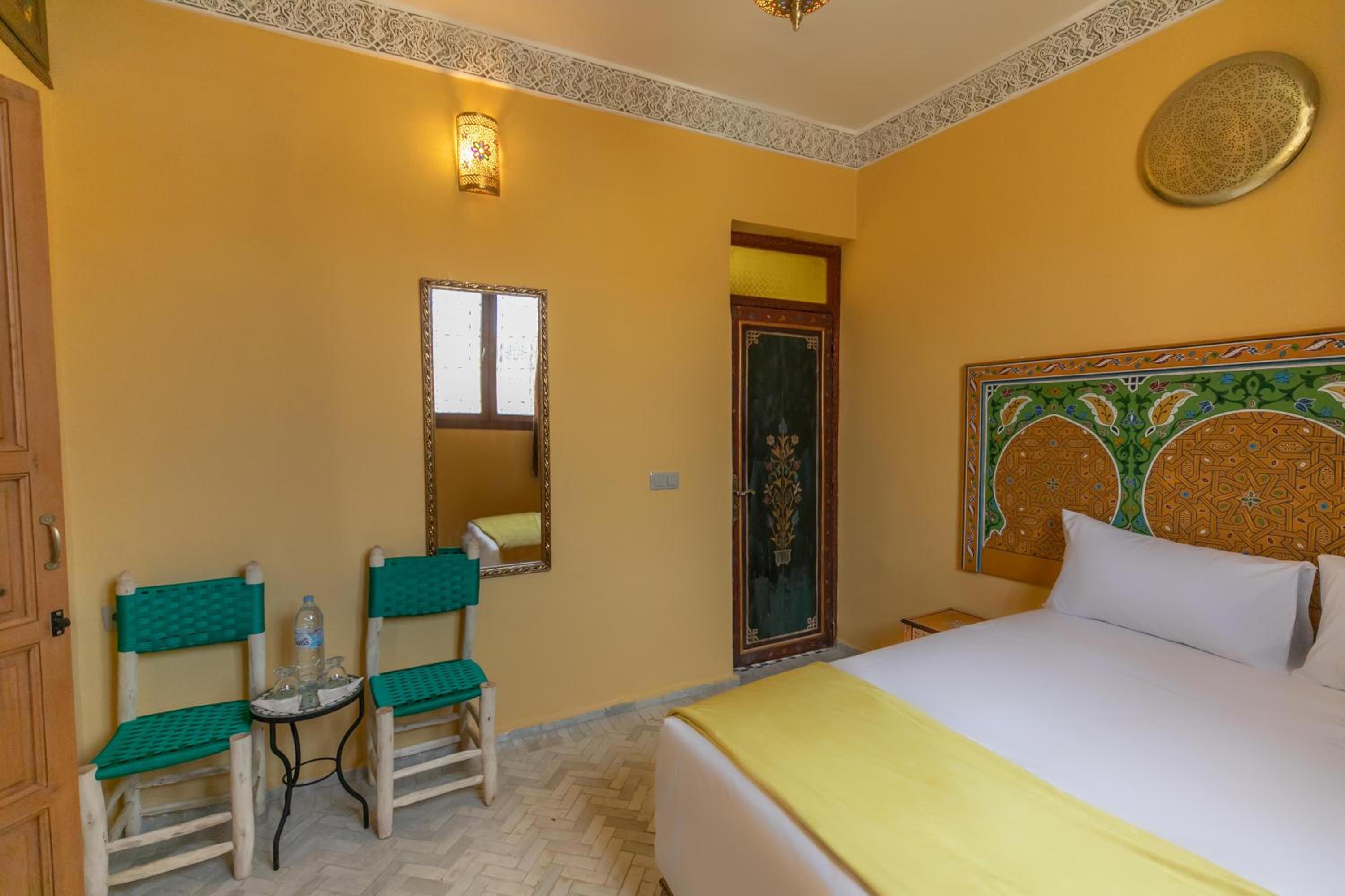 Deluxe Double or Twin Room photo 3