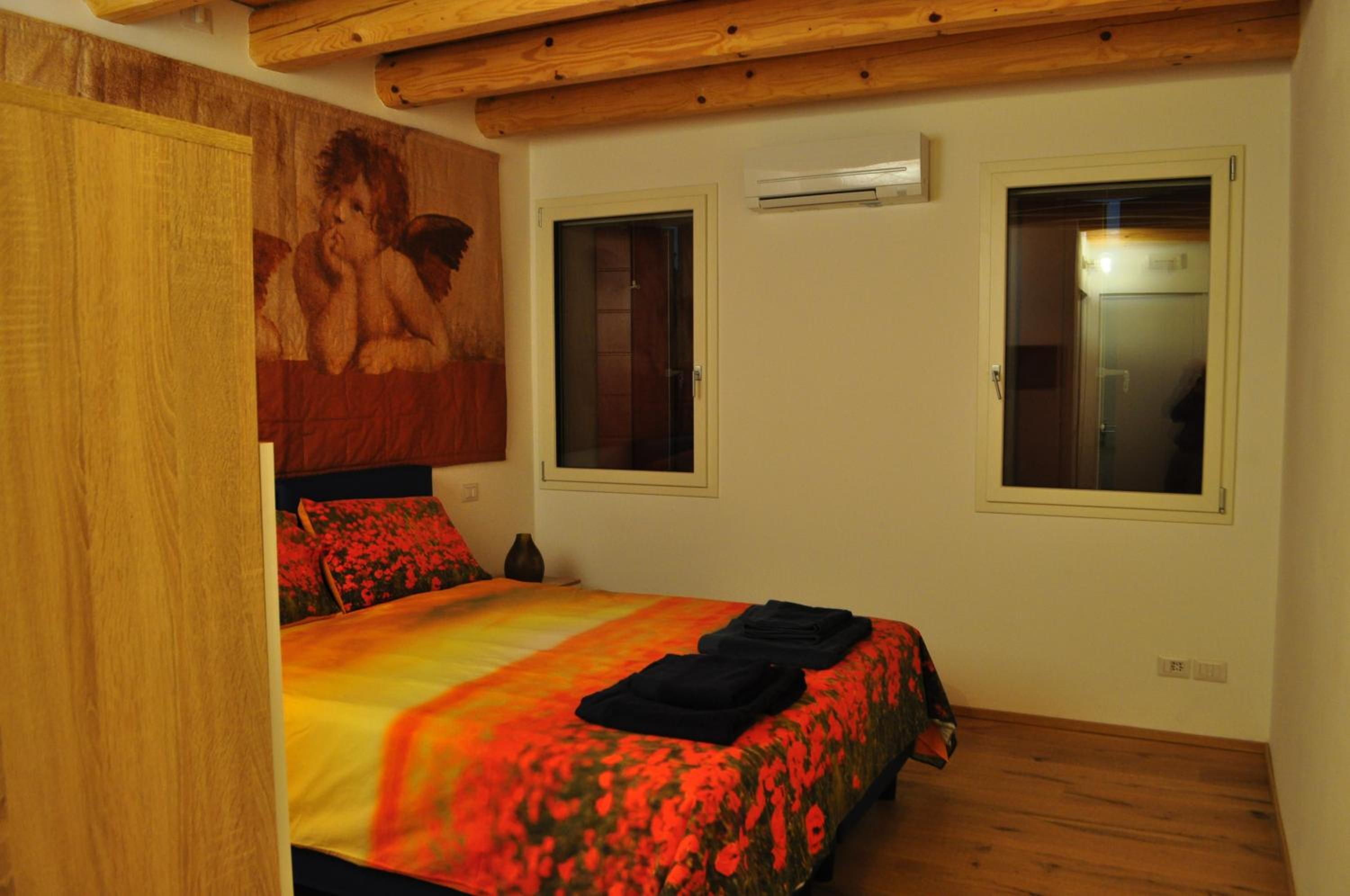 Deluxe Triple Room photo 2